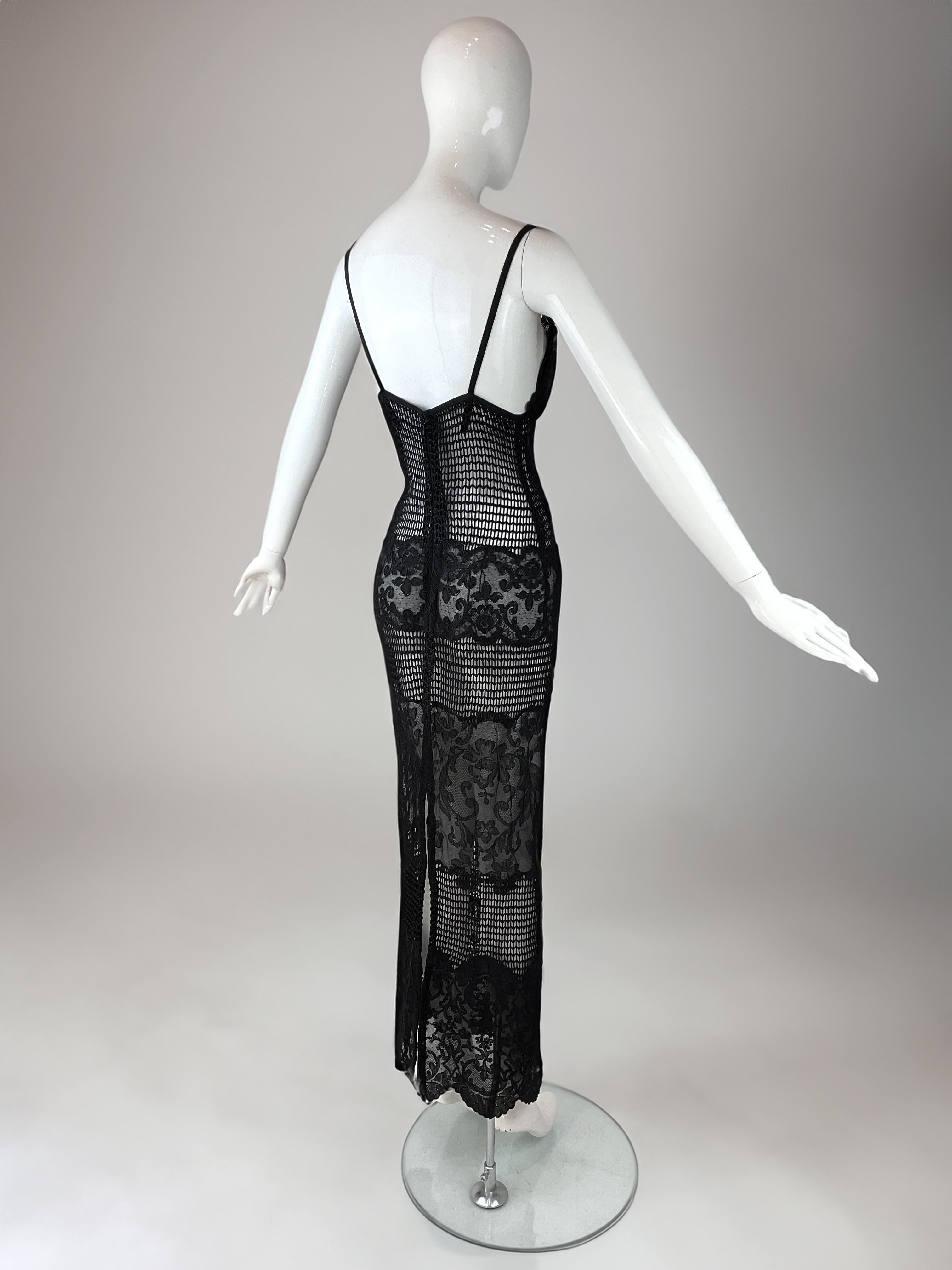 Unworn Gianni Versace Fall/Winter F/W 1993 Runway Gown — Naomi Campbell Look For Sale 2