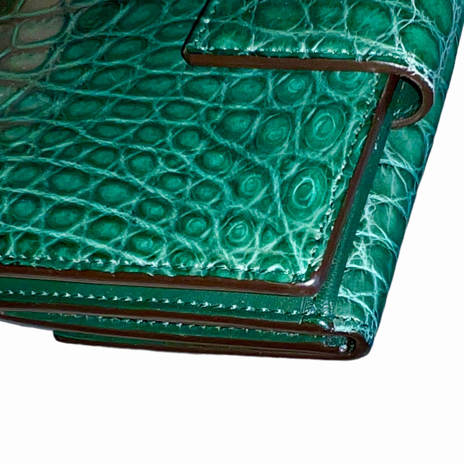 UNWORN Gucci Exotic Green Crocodile Skin Wallet - Rare & Unique Color 3