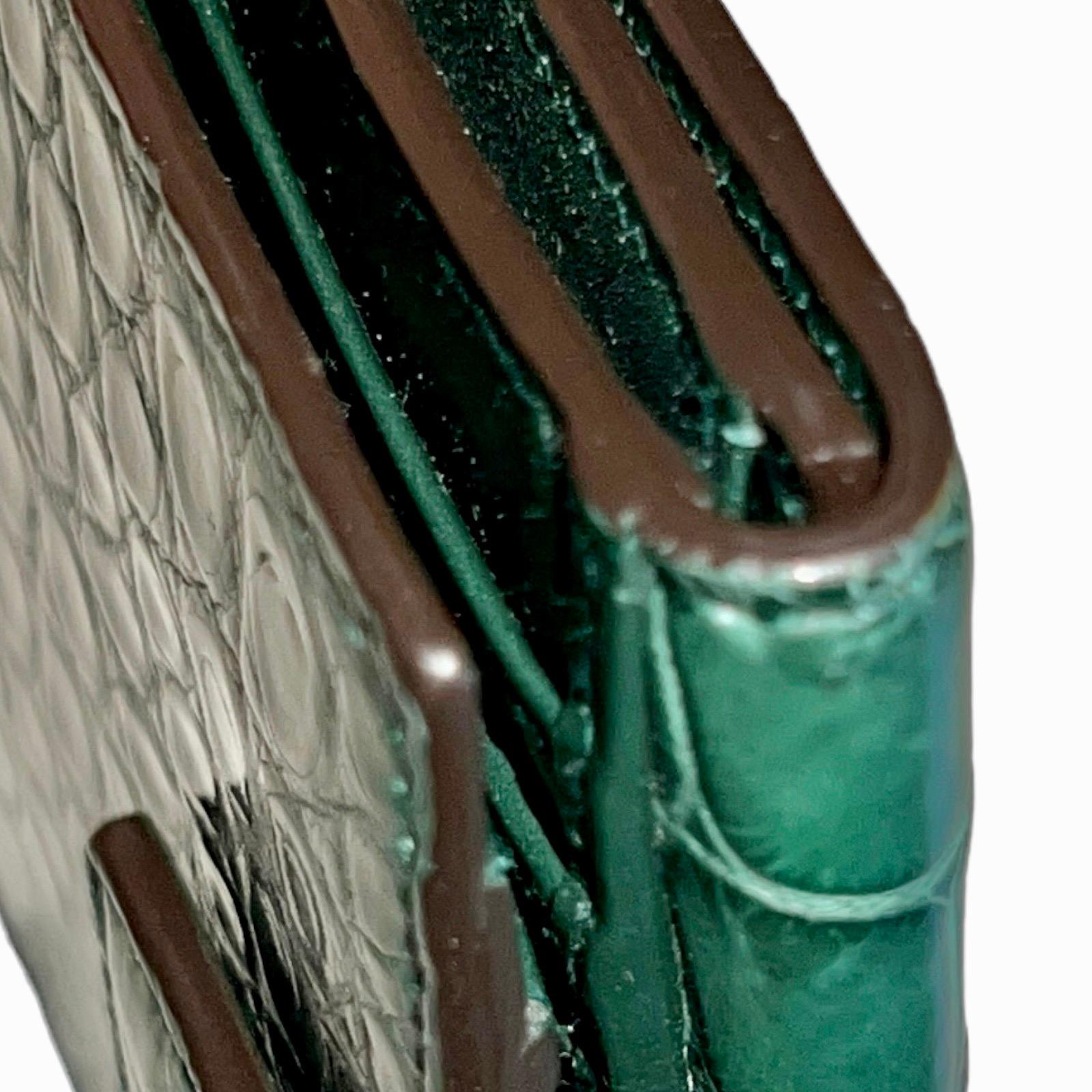 UNWORN Gucci Exotic Green Crocodile Skin Wallet - Rare & Unique Color 5