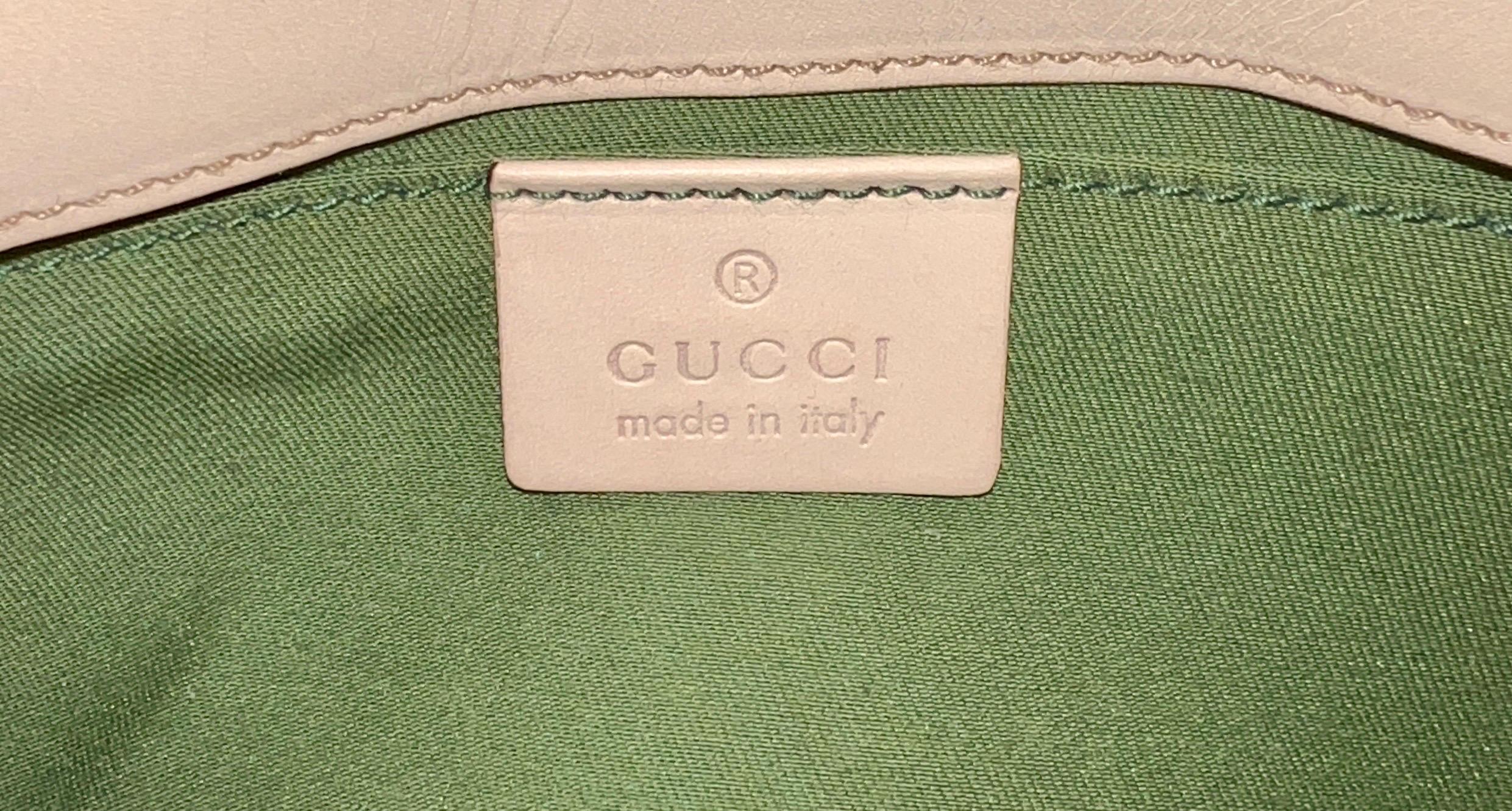 Gucci - Pochette à mors brodée de perles imprimée florale, édition limitée en vente 7