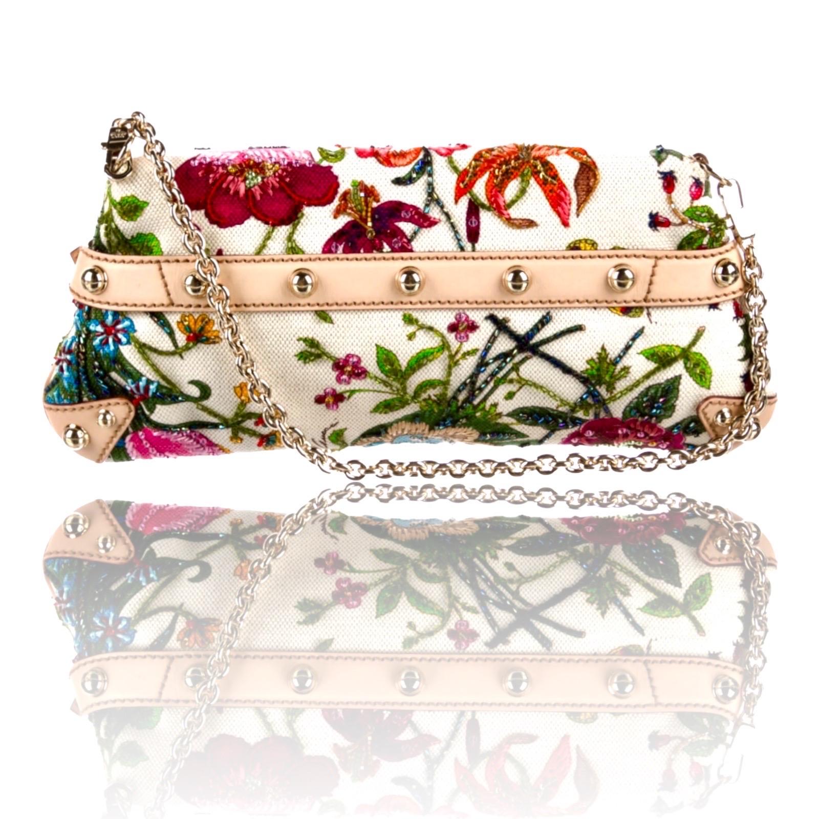 UNWORN Gucci Limited Edition Flora Print Beaded Embroidered Horsebit Bag Clutch For Sale 7