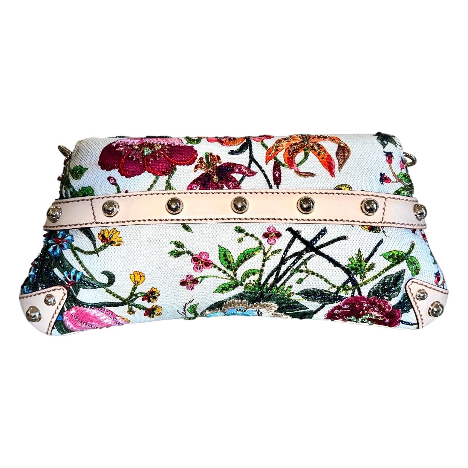 EXTREMELY RARE

GUCCI FLORAL FLORA BEADED SIGNATURE HORSEBIT BAG


LIMITED EDITON - ONLY VERY FEW PIECES WERE PRODUCED OF THIS GORGEOUS BAG AND SOLD IN FLAGSHIP STORES TO A SELECTED CLIENTELE

DETAILS: 

A GUCCI signature piece that will last you