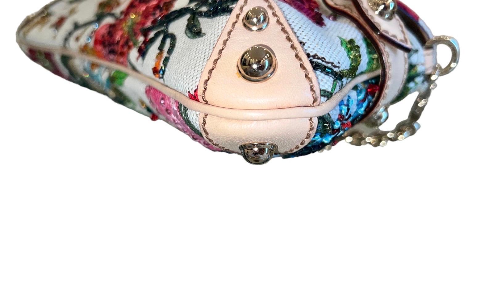 Gucci - Pochette à mors brodée de perles imprimée florale, édition limitée Excellent état - En vente à Switzerland, CH