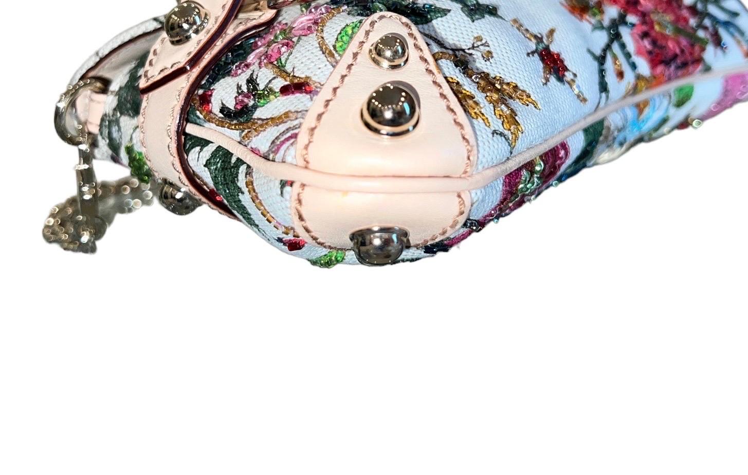 Gucci - Pochette à mors brodée de perles imprimée florale, édition limitée en vente 1