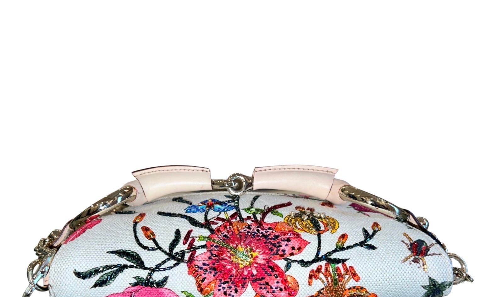 UNWORN Gucci Limited Edition Flora Print Beaded Embroidered Horsebit Bag Clutch In Excellent Condition For Sale In Switzerland, CH