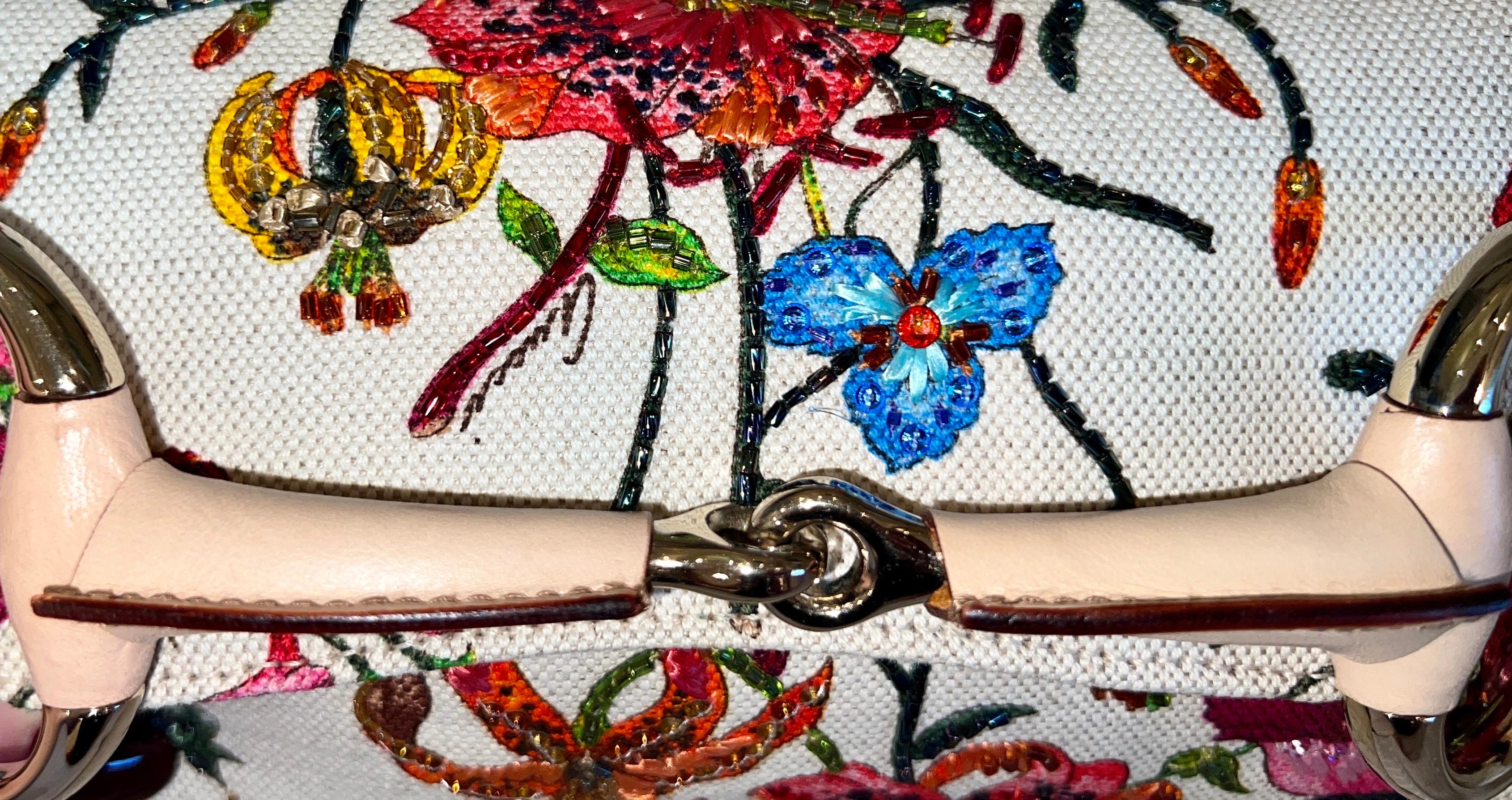 Women's UNWORN Gucci Limited Edition Flora Print Beaded Embroidered Horsebit Bag Clutch For Sale