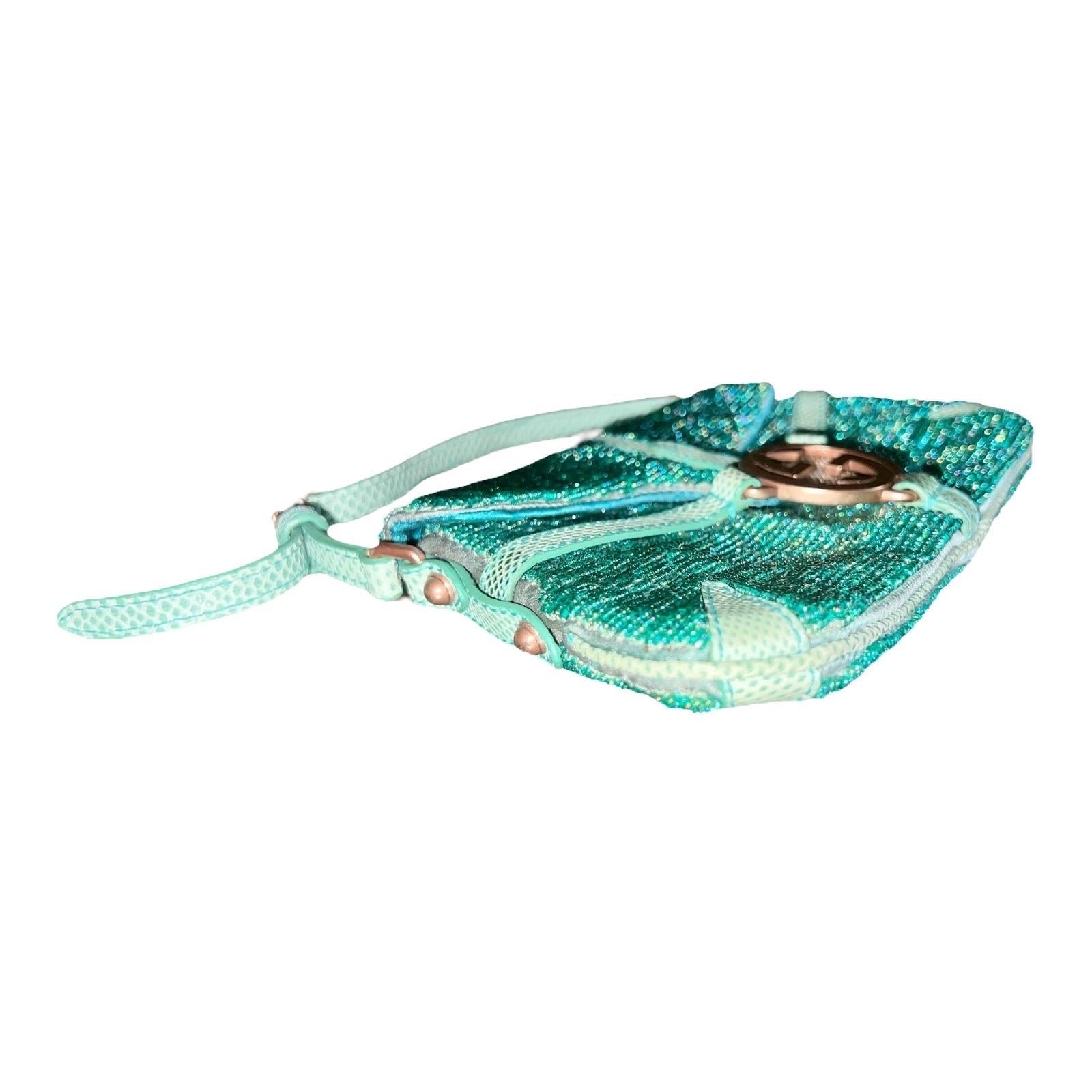 UNWORN GUCCI Tasche aus türkisfarbenem GG-Monogramm mit Kristallen, Perlen und Eidechsenhaut  im Angebot 2