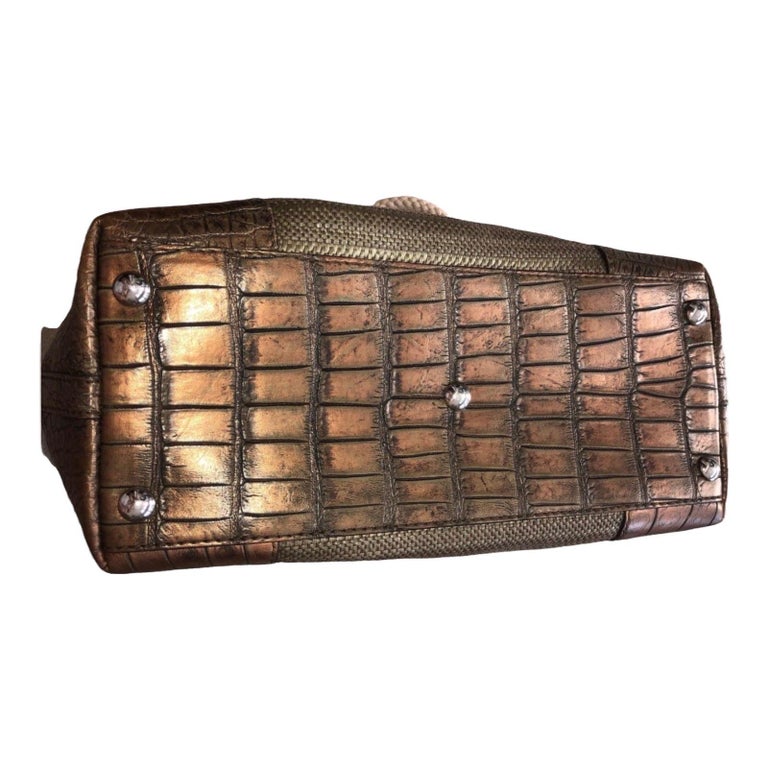 Women's UNWORN Gucci Woven Raffia Metallic Crocodile Trimming Shopper Shoulder Bag Tote For Sale