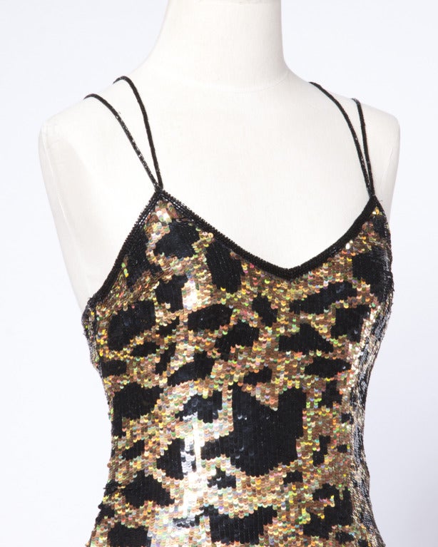 Vestido de seda de leopardo con flecos de lentejuelas doradas metalizadas Lillie Rubin sin usar en venta 2