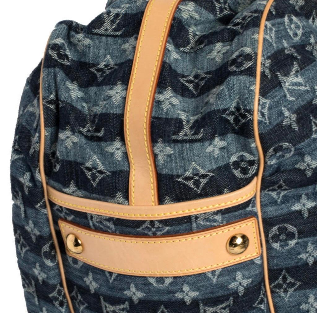 UNWORN Louis Vuitton Monogram Denim Trunks & Bags Travel Shoulder Bag Weekender In Excellent Condition In Switzerland, CH