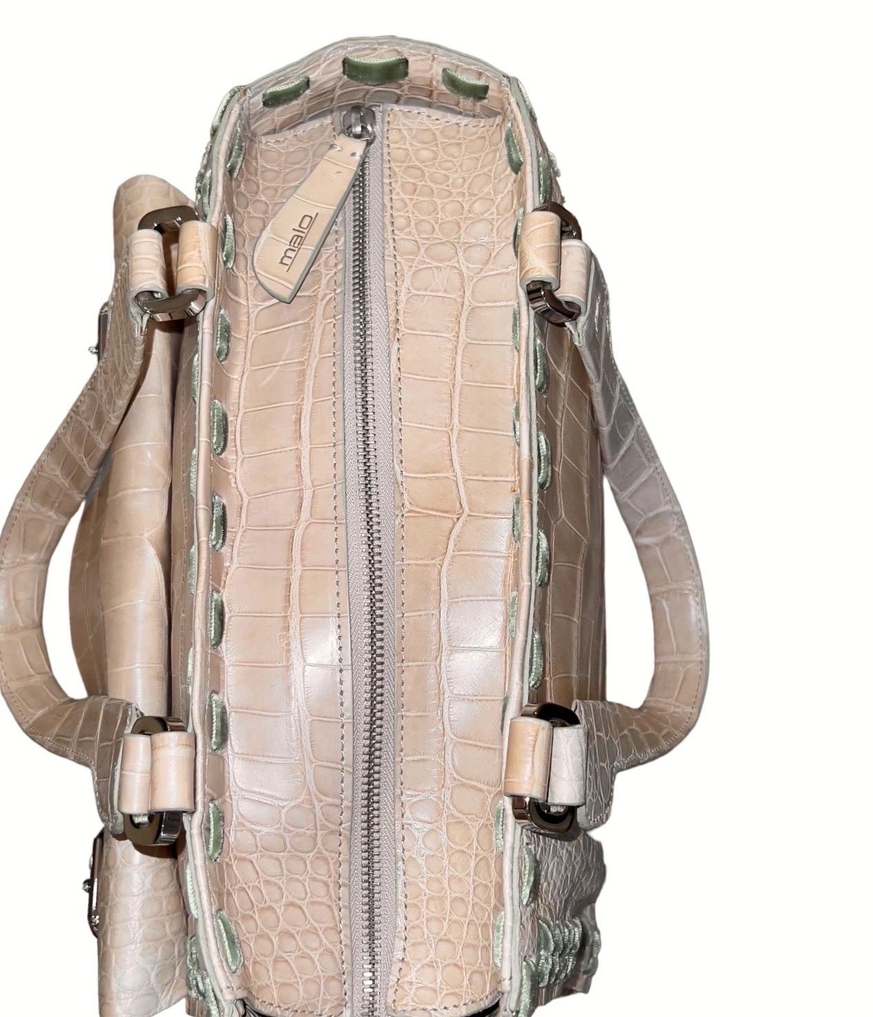UNWORN Malo Exotic Demi-Matte Crocodile Skin Hand Bag Velvet Ribbon Trimming For Sale 5