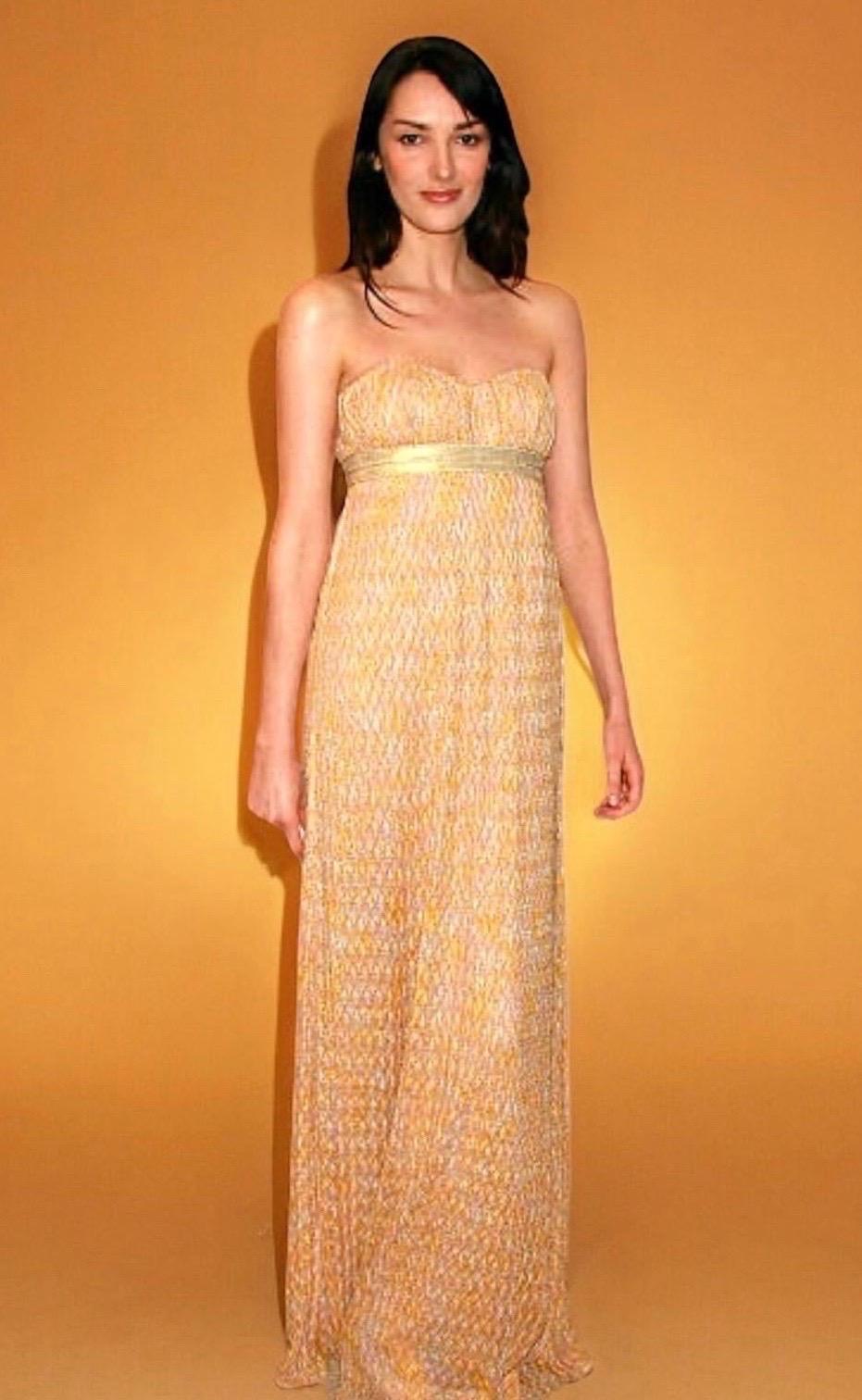 UNWORN Missoni Gold Lurex Corset Crochet Knit Empire Evening Gown Maxi Dress 40 For Sale 5