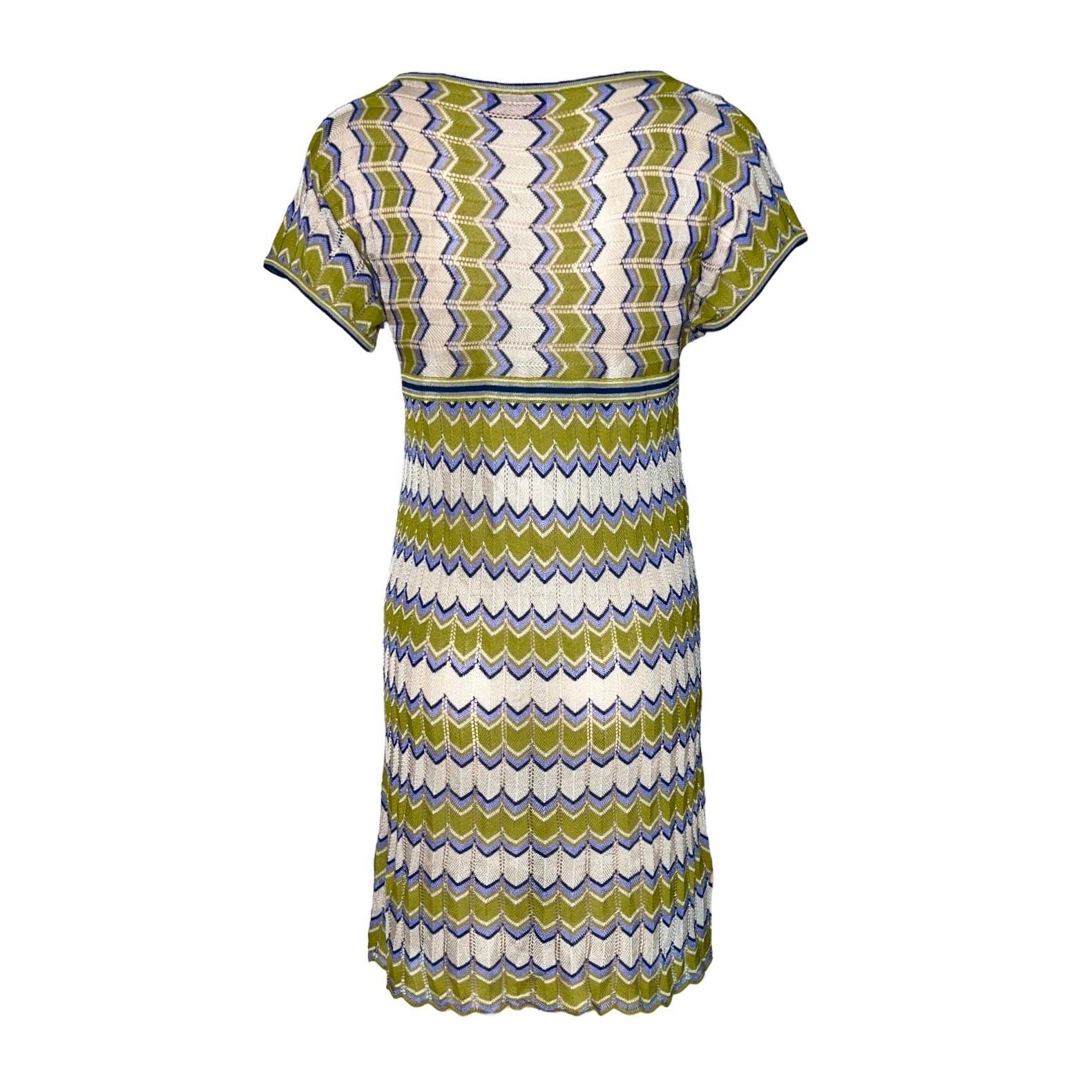 
Missoni's dress has been crafted in Italy using the label's signature crochet-knit technique. The easy-to-wear shape makes it perfect for a day in the city or to dress it up with heels for a night out.


Missoni signature crochet knit 
Simply slips