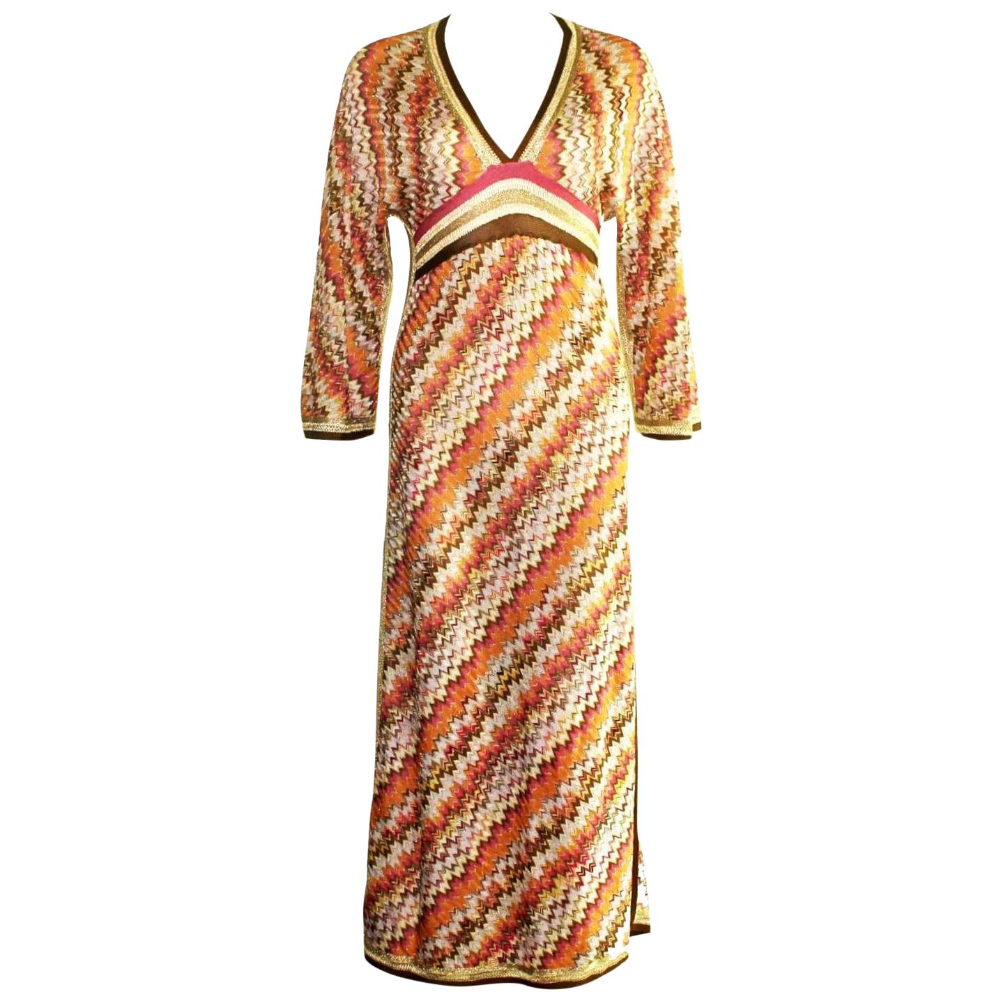 UNWORN Missoni Signature Chevron Zigzag Metallic Gold Kaftan Maxi Dress Gown 40 For Sale