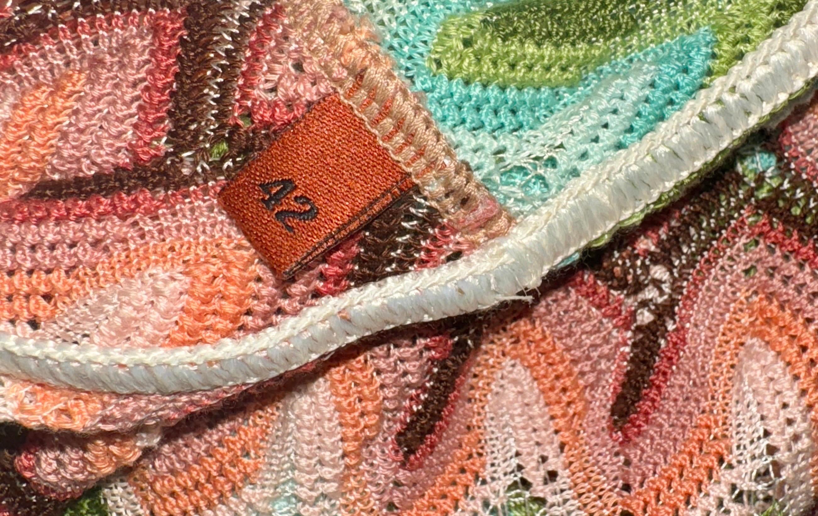 UNWORN Missoni Signature Crochet Knit Chevron Summer Dress 42 For Sale 3