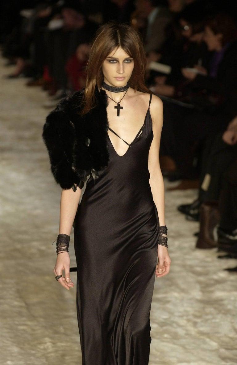 Ungetragene / neue Gucci by Tom Ford Herbst 2002 Archival Runway Cross Choker-Halskette 7