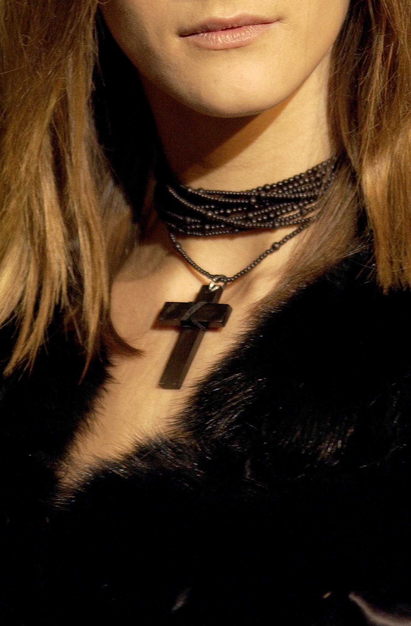 Ungetragene / neue Gucci by Tom Ford Herbst 2002 Archival Runway Cross Choker-Halskette 5