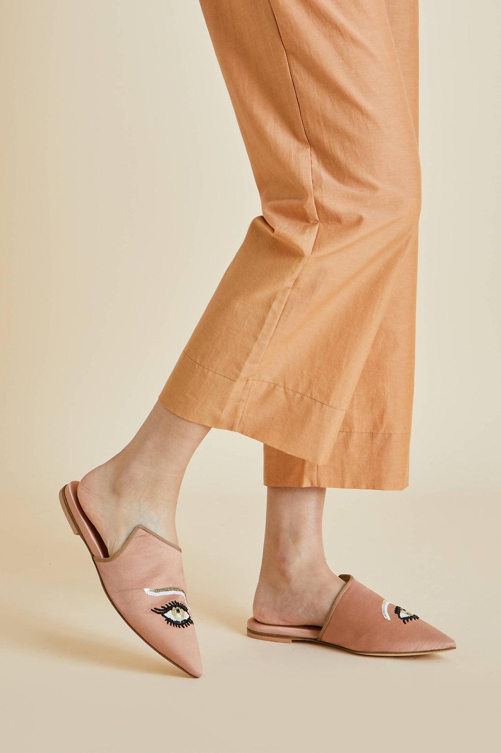 UNWORN Olivia von Halle Blush Limited Edition EYE Handbestickte Slippers 39 im Angebot 3