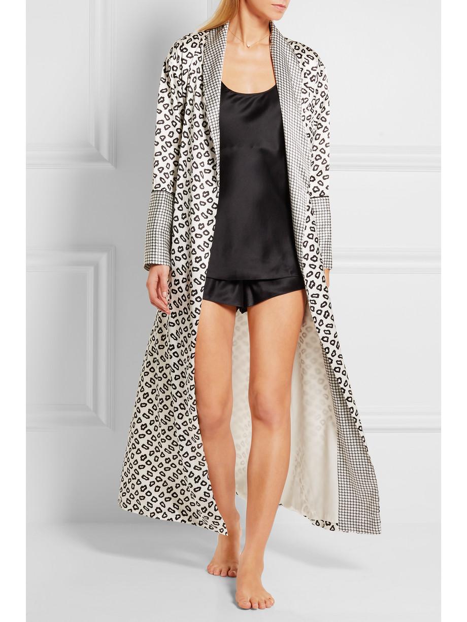 Donna UNWORN Olivia von Halle Timeless Animal Silk Print Dressing Gown Robe M/L in vendita