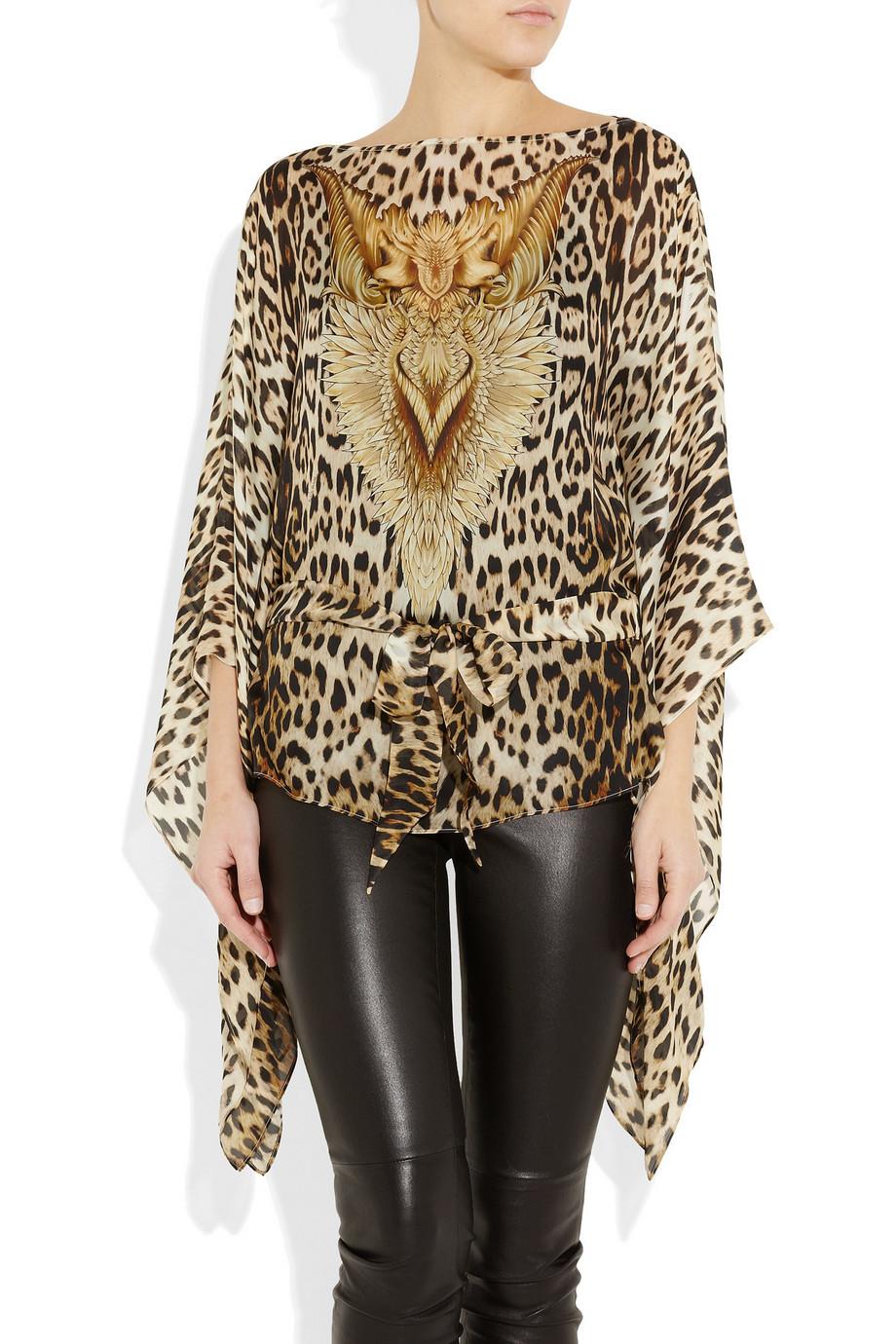 UNWORN Roberto Cavalli Animal Wild Cat Cheetah Print Silk Tunic Kaftan Belt 40 In Good Condition For Sale In Switzerland, CH