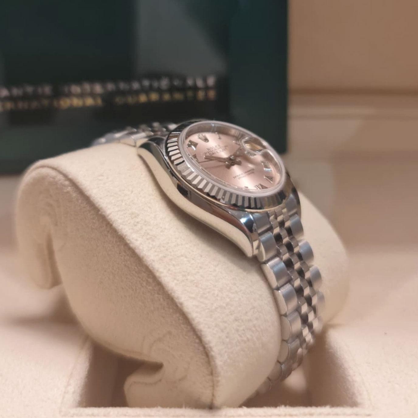 Rolex Datejust 28 Pink Jubilee Reference# 279174, Jeu complet, 2025 Neuf - En vente à New York, NY