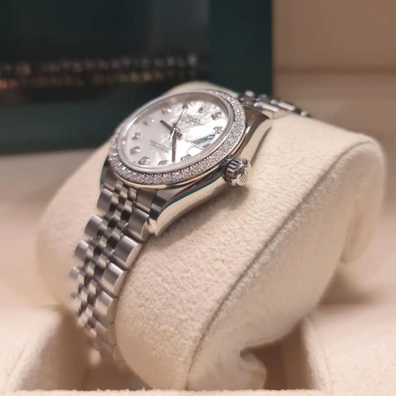Rolex Datejust 28 Blanco sin usar Referencia# 279384rbr, Juego completo, 2025 en Nuevo estado para la venta en New York, NY
