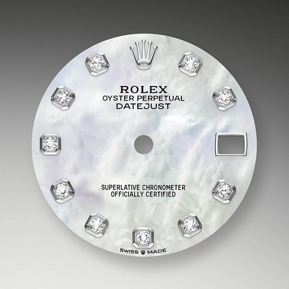 Die Rolex Datejust 31 Ref. 278274-0006 verkörpert die Essenz von zeitloser Schönheit, Präzision und Raffinesse. Dieses 31-mm-Meisterwerk aus White Rolesor - einer charakteristischen Mischung aus robustem Oystersteel und 18-karätigem Weißgold -