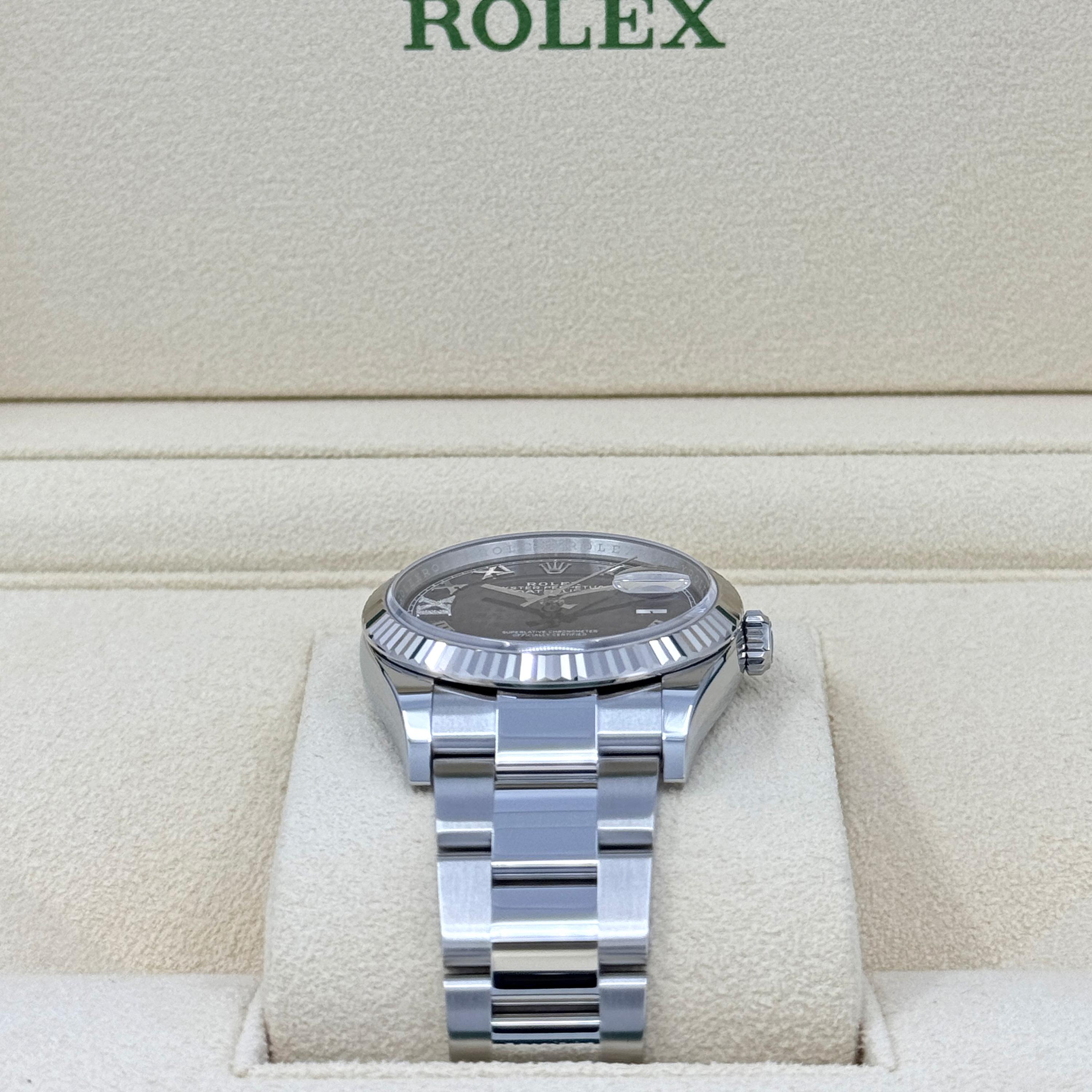 Rolex Datejust 36 Aubergine Oyster Riferimento # 126234, Set completo, 2025 in vendita 1