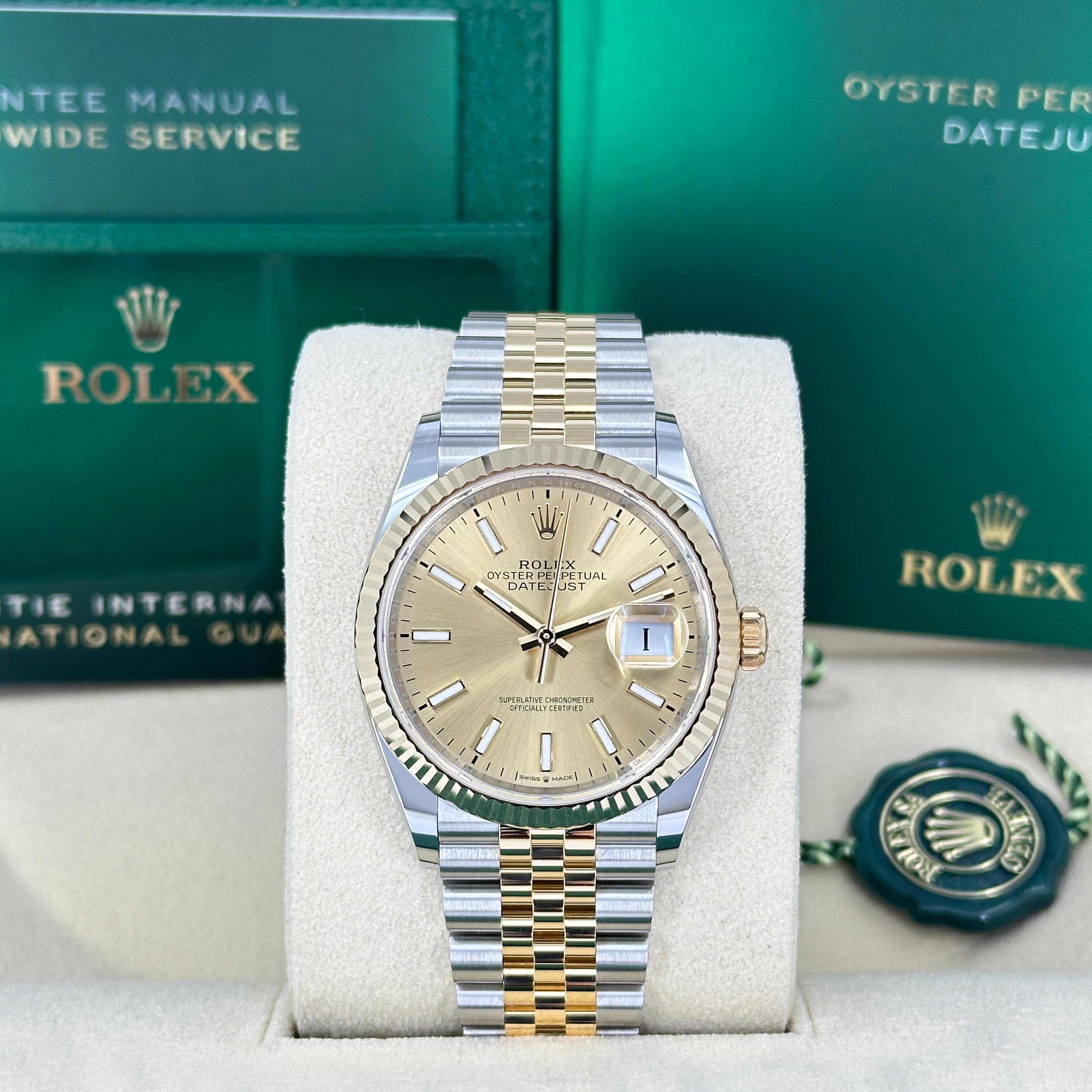 Rolex Datejust 126233-0015 - Quadrante classico champagne, raffinatezza bicolore, precisione moderna

Espressione quintessenziale della raffinatezza Rolex, il Datejust 126233-0015 fonde perfettamente tradizione e prestazioni moderne. Con