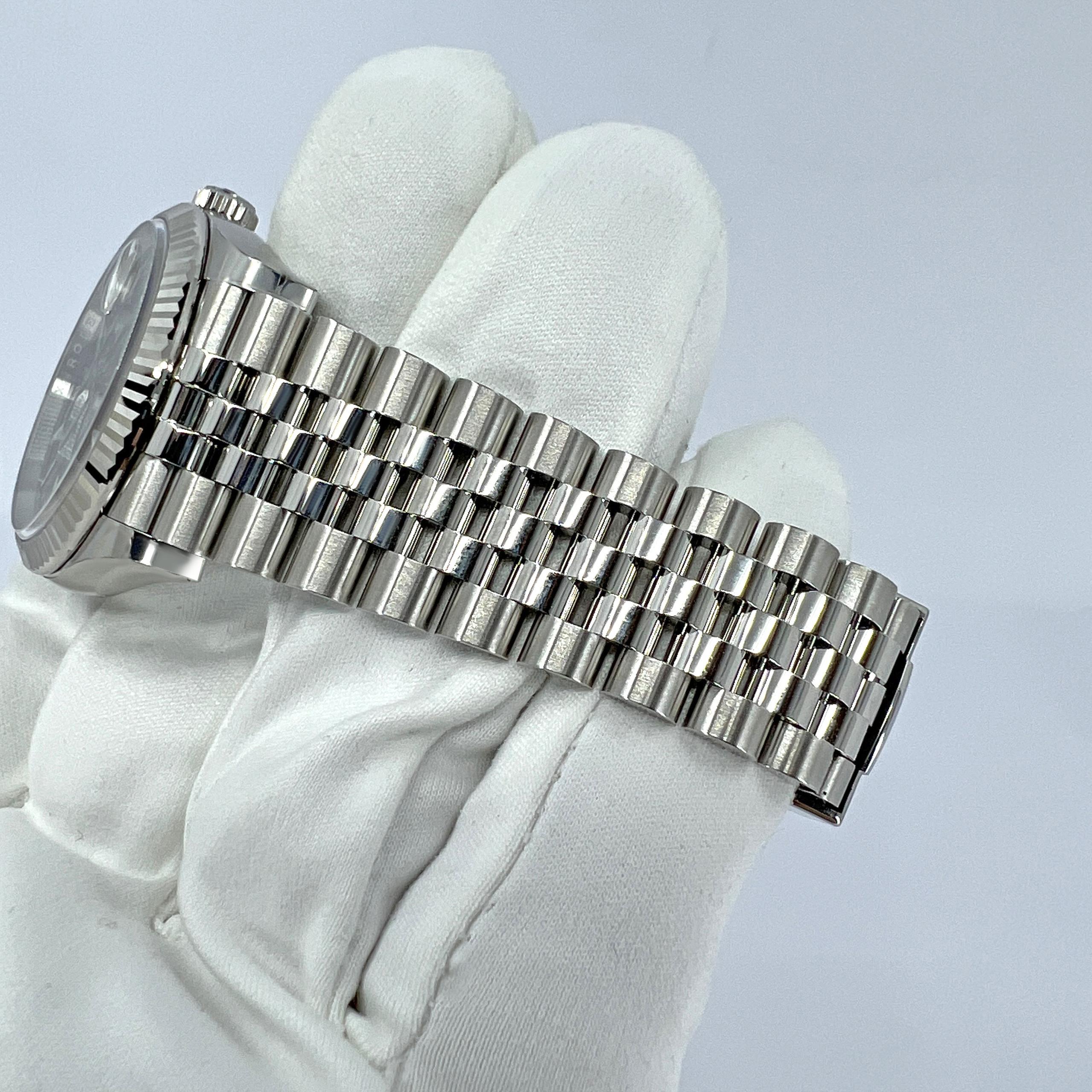 Ungetragene Rolex Datejust 36 Mint Green Jubile Reference# 126234, Komplettset, 2025 für Damen oder Herren im Angebot
