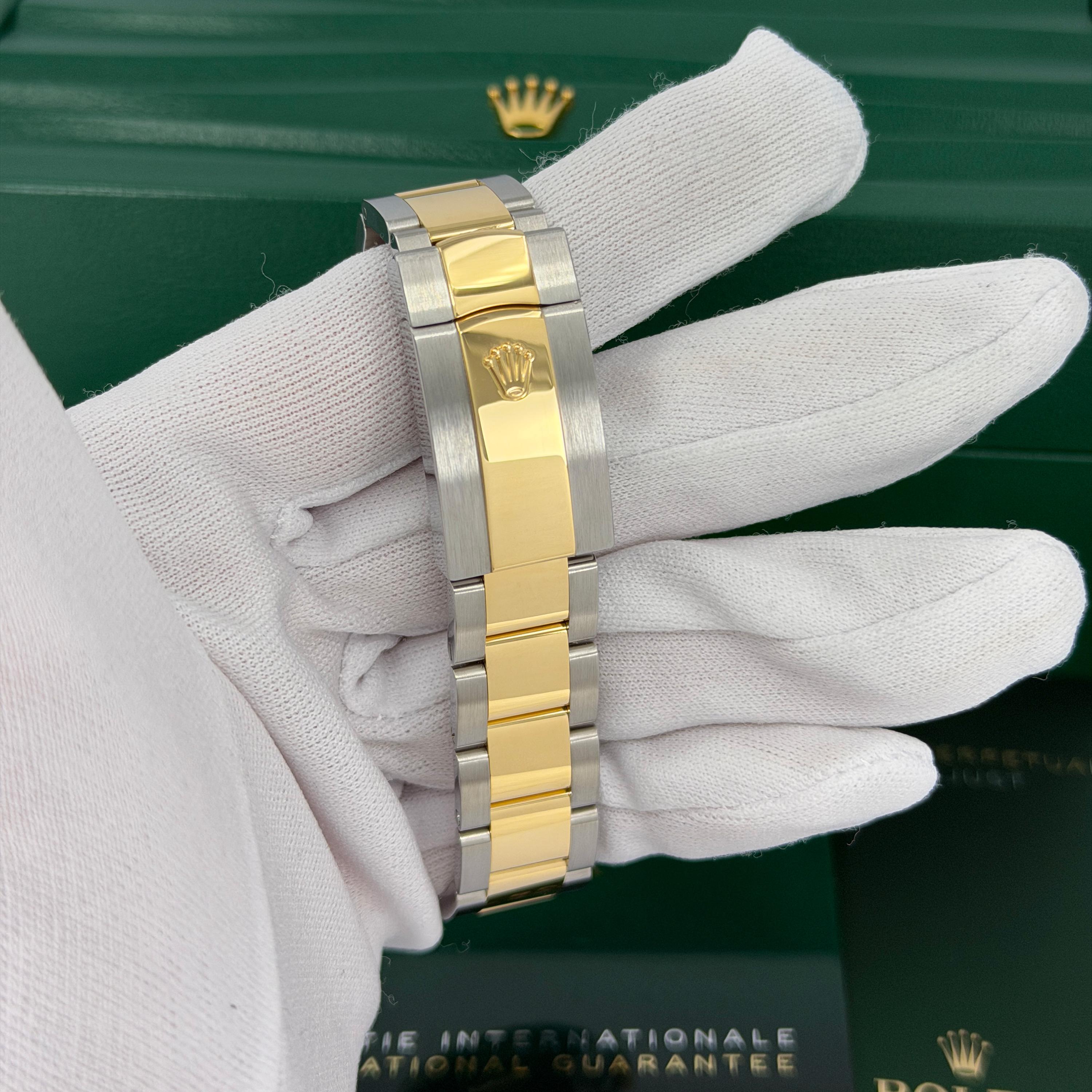 Unworn Rolex Datejust 36 White Oyster Reference# , Complete set, 2025 For Sale 12