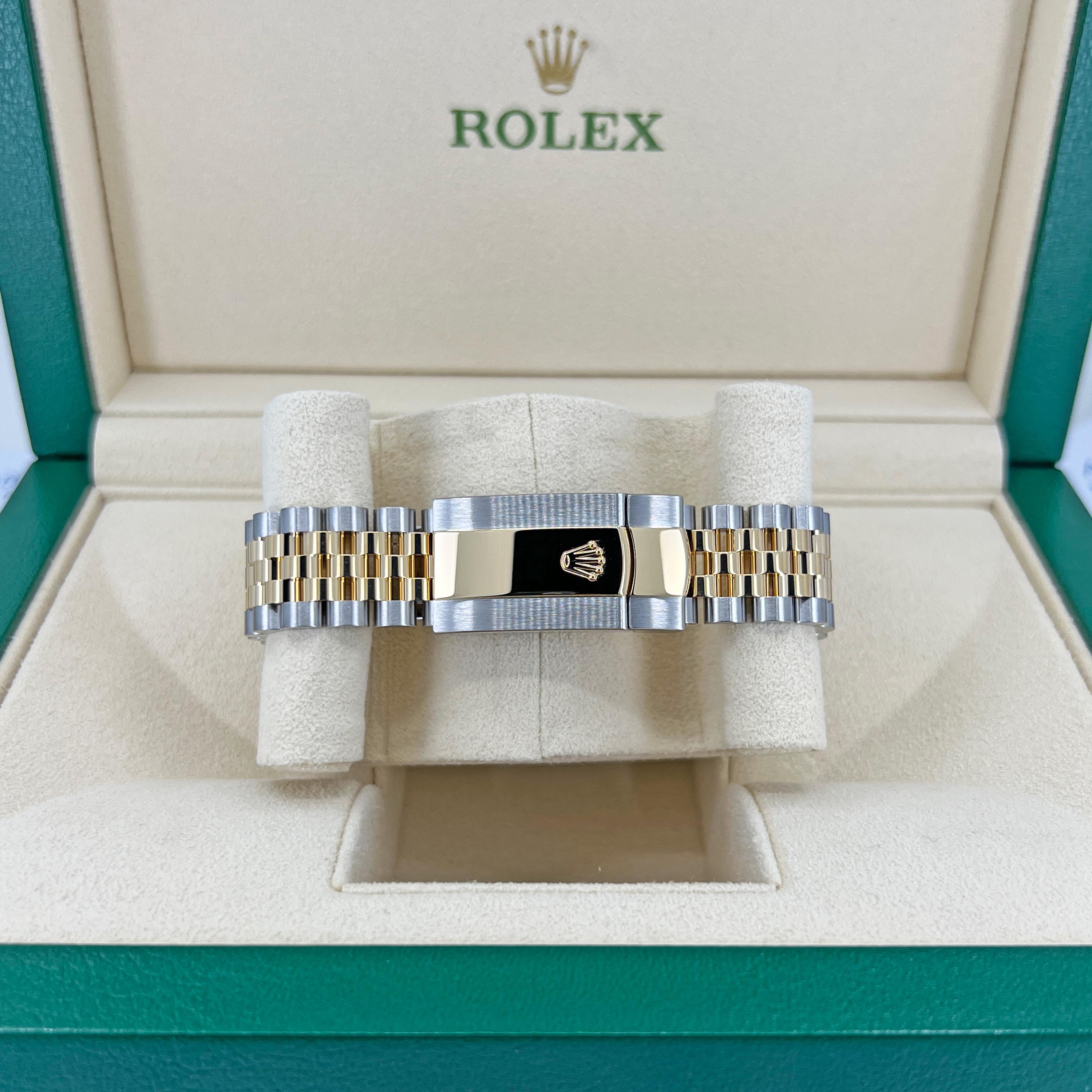 Unworn Rolex Datejust 41 Black Jubilee Reference# 126333, Complete set, 2025 For Sale 4