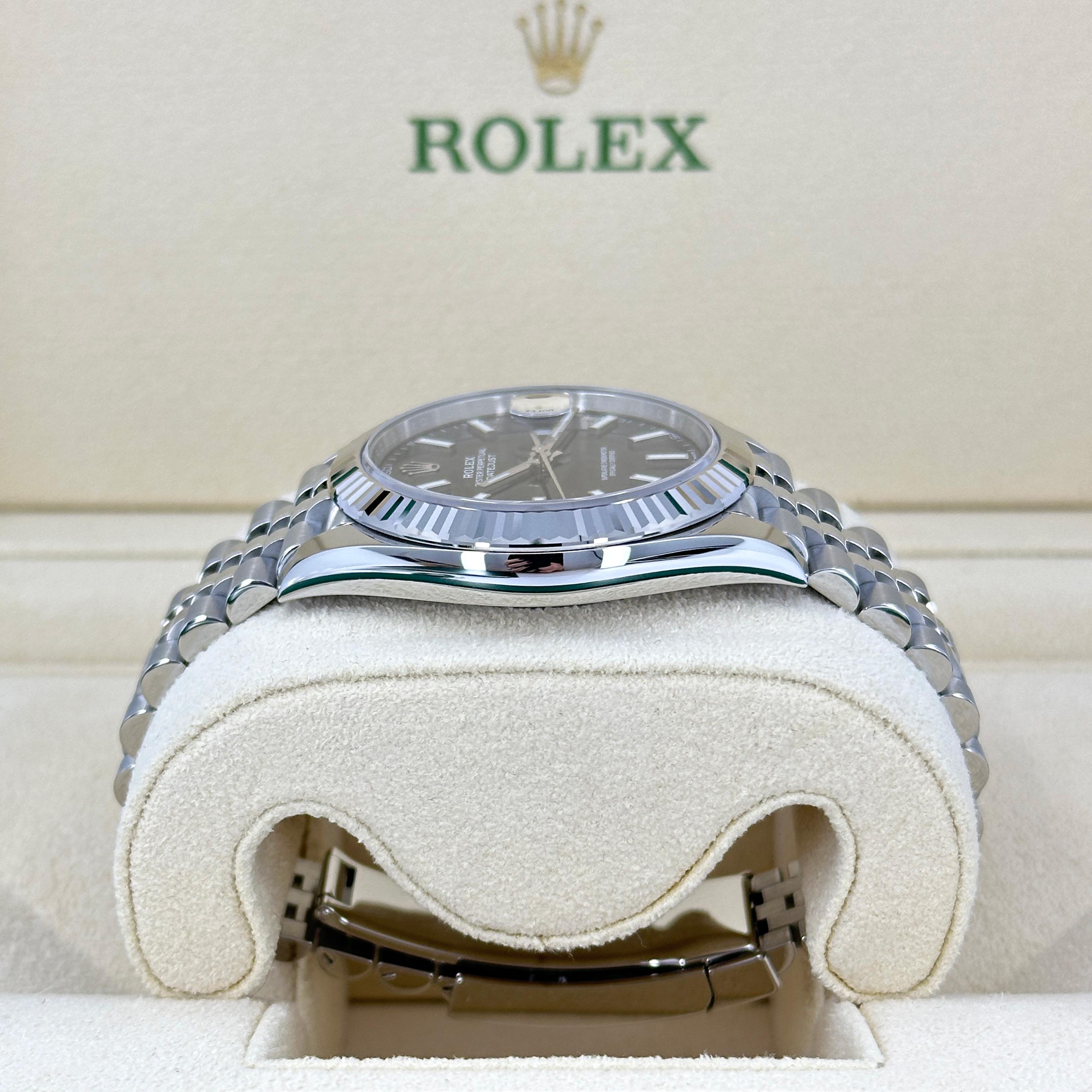 Ungetragene Rolex Datejust 41 Black Jubilee Reference# 126334, Komplettset, 2025 im Angebot 4