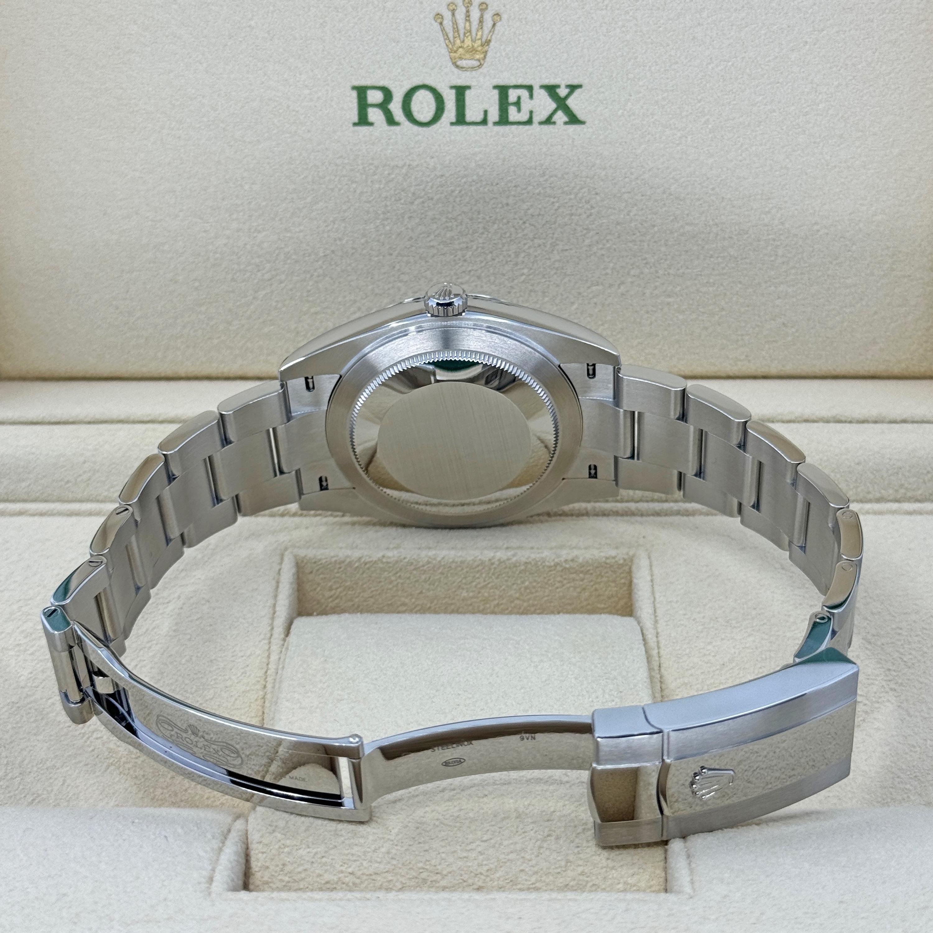 Ungetragene Rolex Datejust 41 Schwarz Oyster Reference# 126300, Komplettset, 2025 im Angebot 7