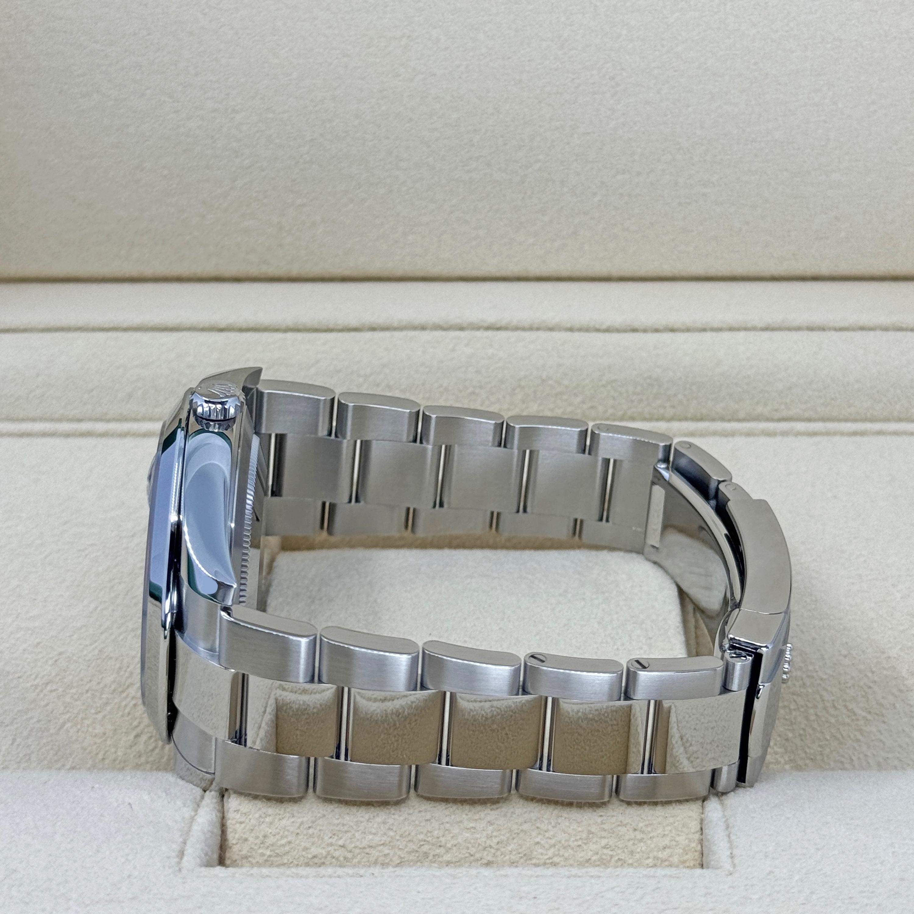 Ungetragene Rolex Datejust 41 Schwarz Oyster Reference# 126300, Komplettset, 2025 im Angebot 5