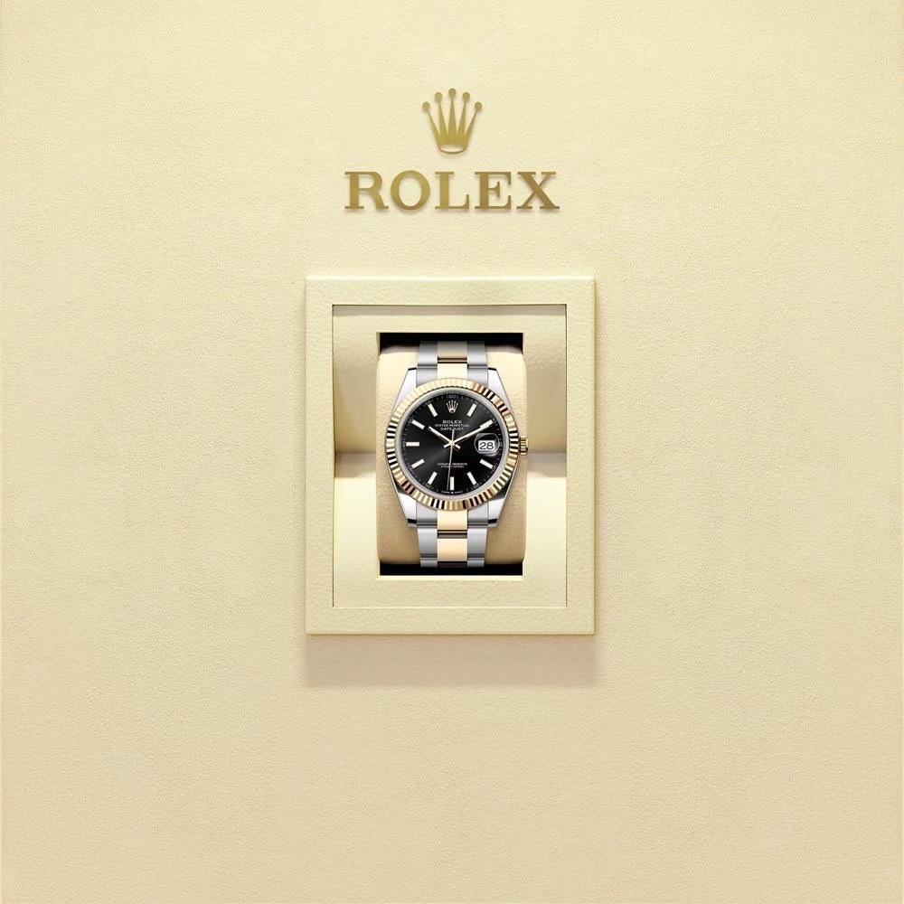 Ungetragene Rolex Datejust 41 Schwarz Oyster Reference# 126333, Komplettset, 2025 im Angebot 1