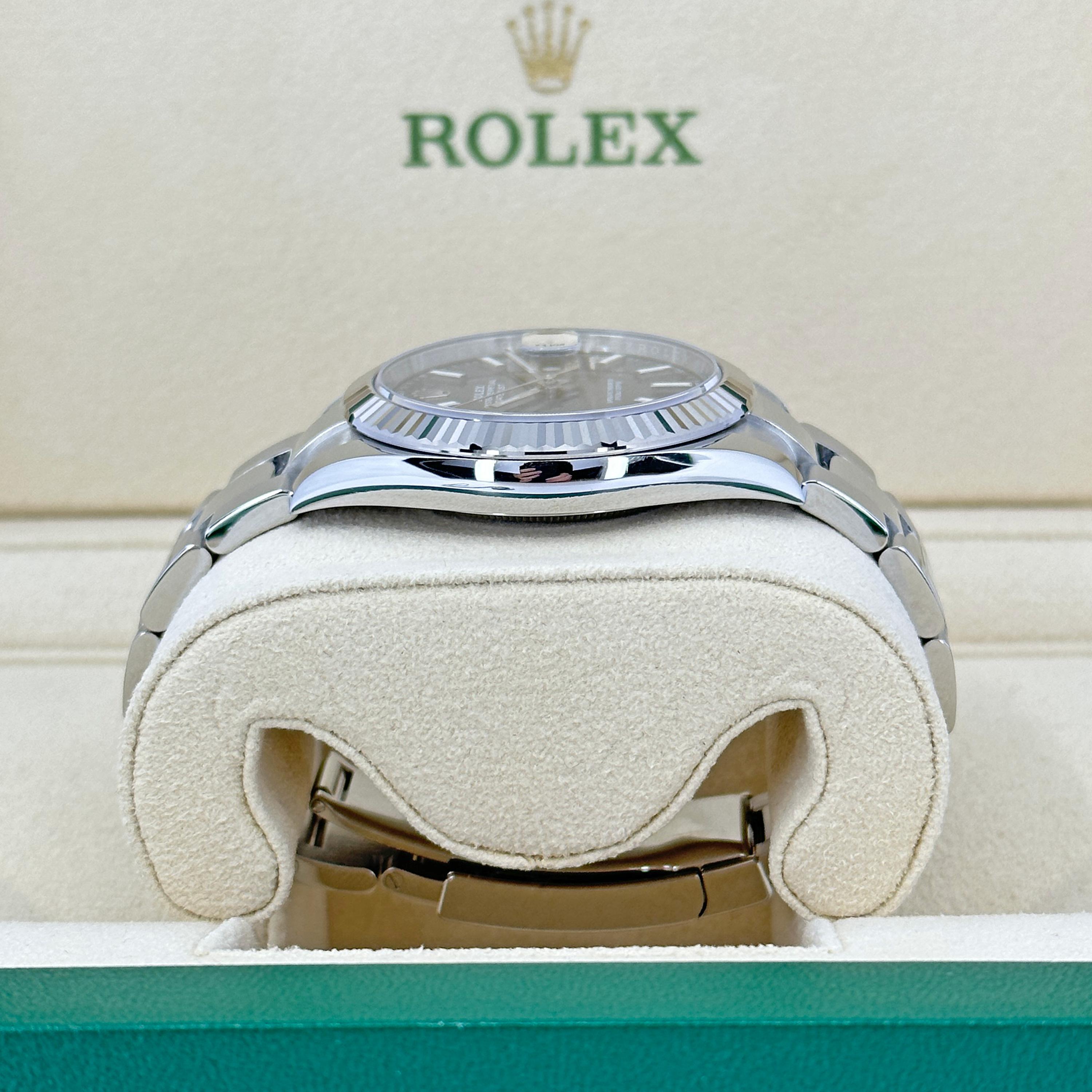 Women's or Men's Unworn Rolex Datejust 41 Black Oyster Reference# 126334, Complete set, 2025 For Sale