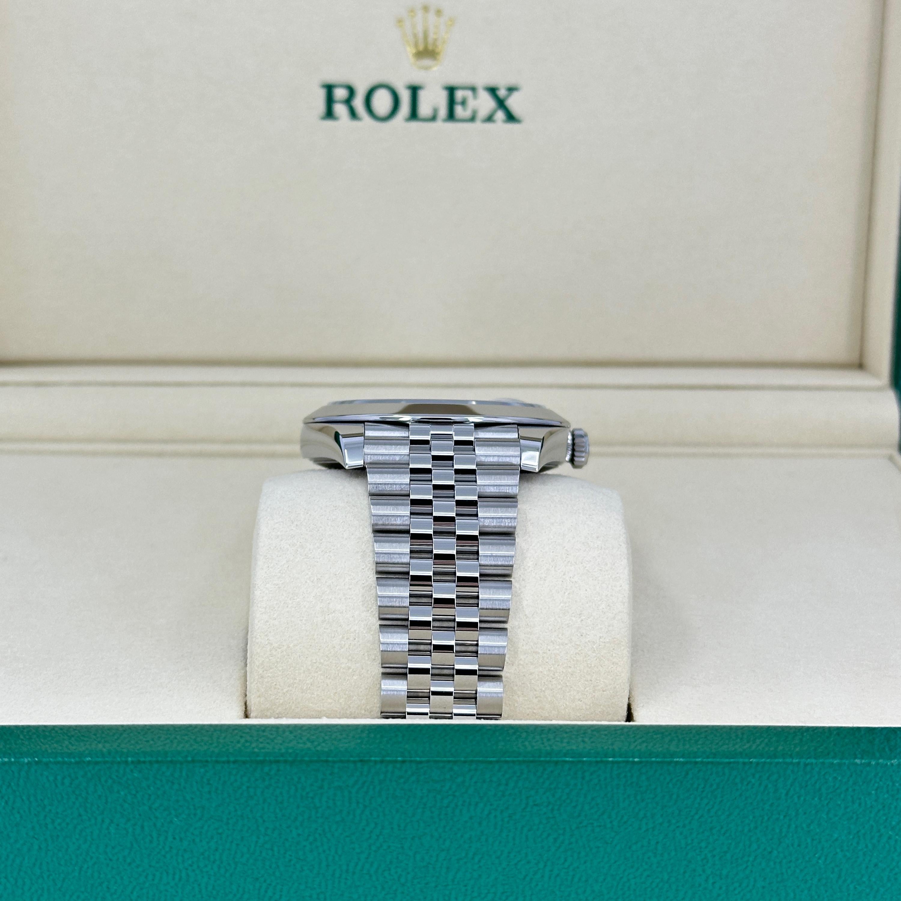 Ungetragene Rolex Datejust 41 Blue Jubilee Reference# 126300, Komplettset, 2025 im Zustand „Neu“ im Angebot in New York, NY