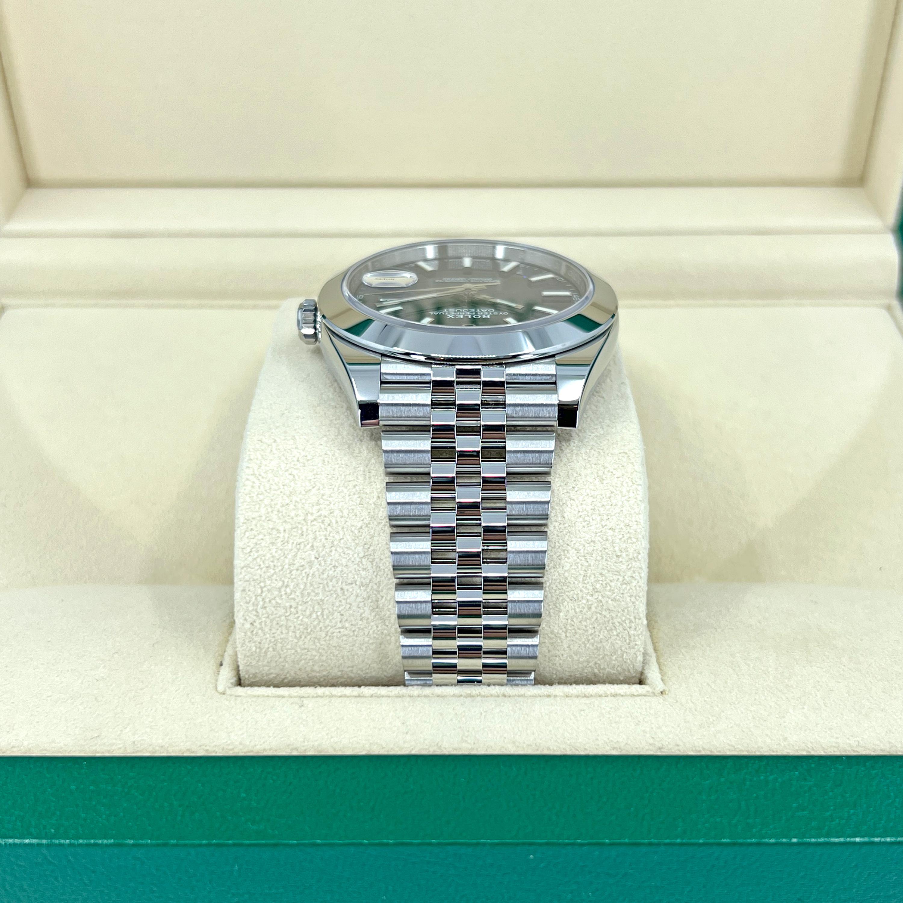 Rolex Datejust 41 Blue Jubilee Riferimento n. 126300, Set completo, 2025 in vendita 2