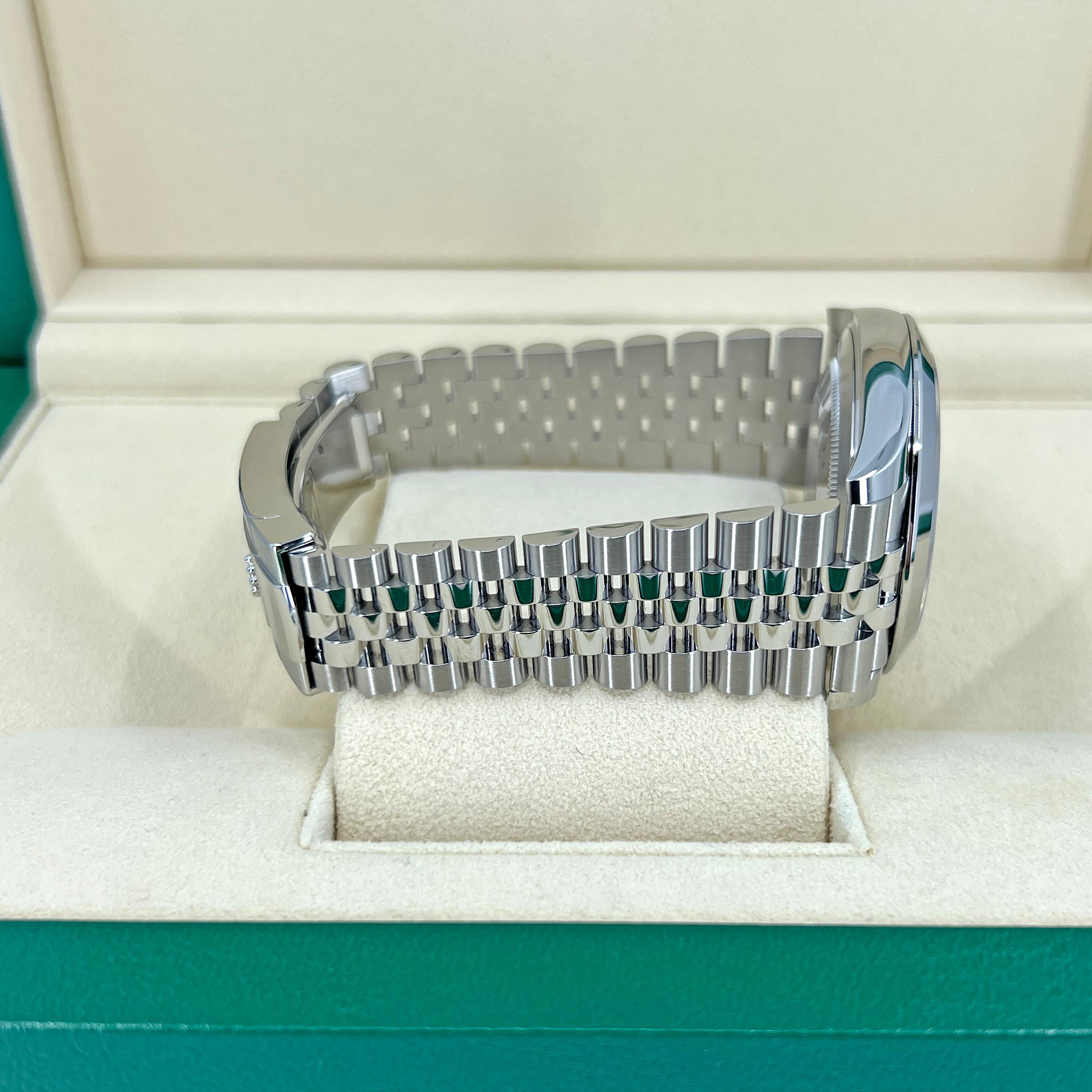 Rolex Datejust 41 Blue Jubilee Riferimento n. 126300, Set completo, 2025 in vendita 5
