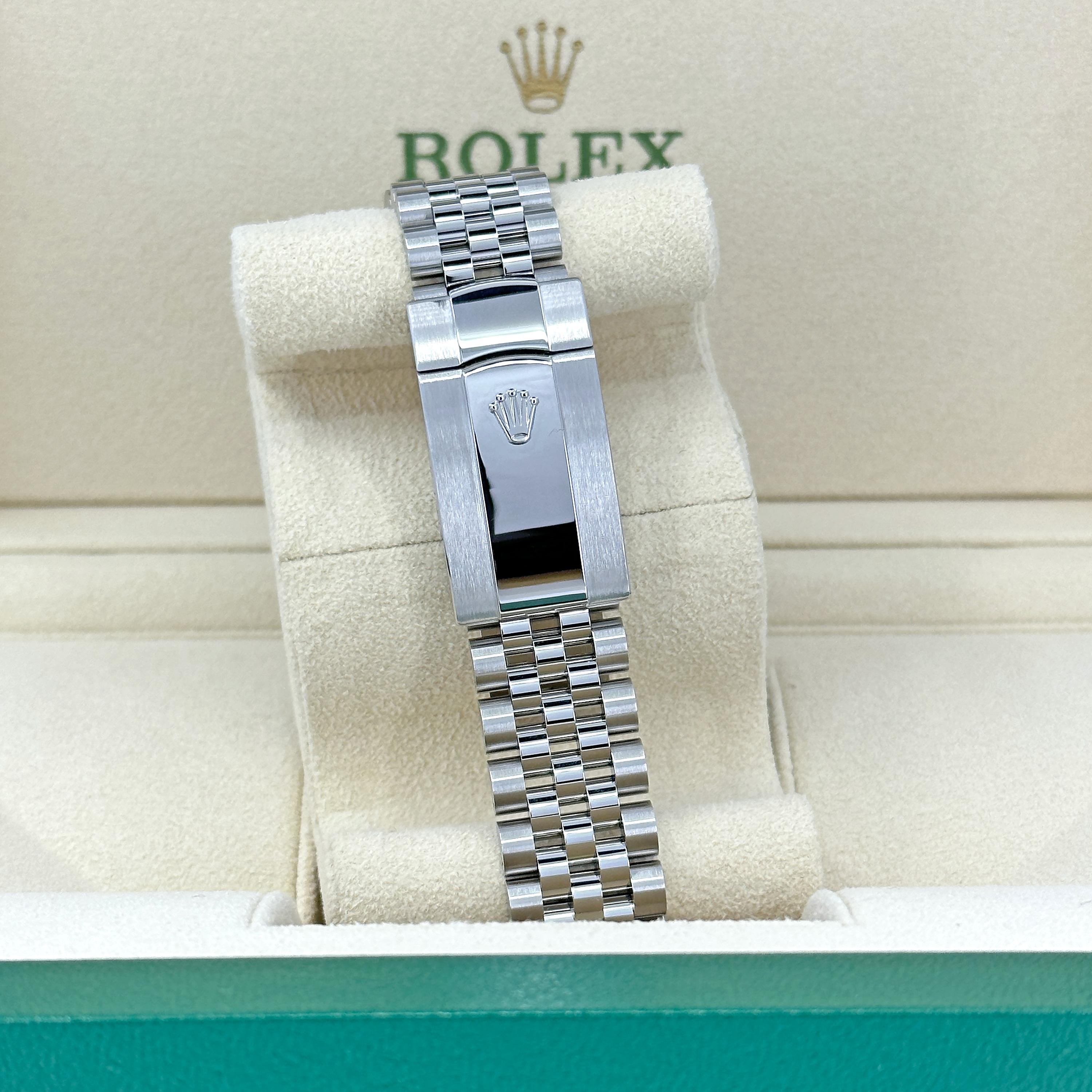 Ungetragene Rolex Datejust 41 Blue Jubilee Reference# 126334, Komplettset, 2025 im Angebot 5
