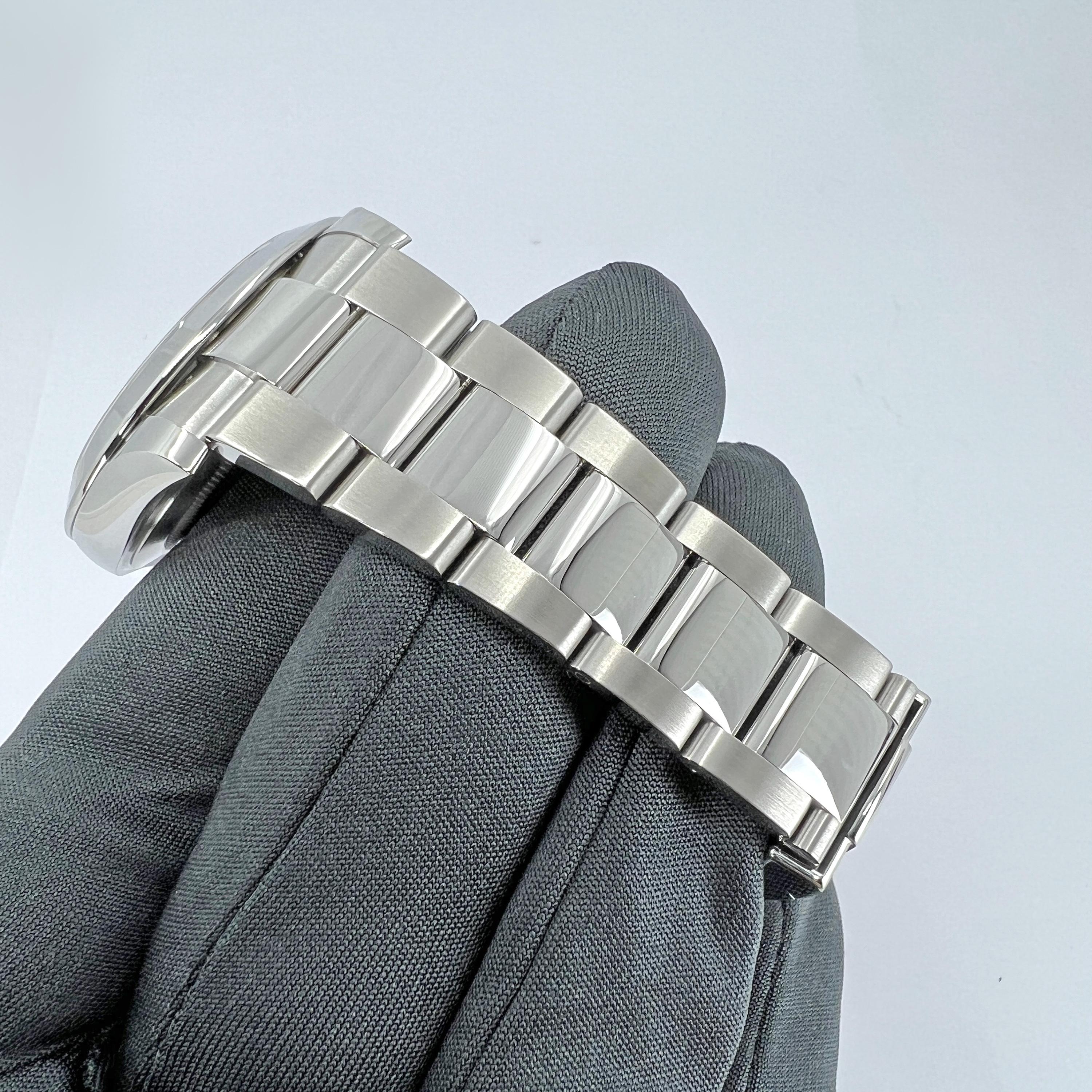 Rolex Datejust 41 Blue Oyster Riferimento # 126300, Set completo, 2025 in vendita 9