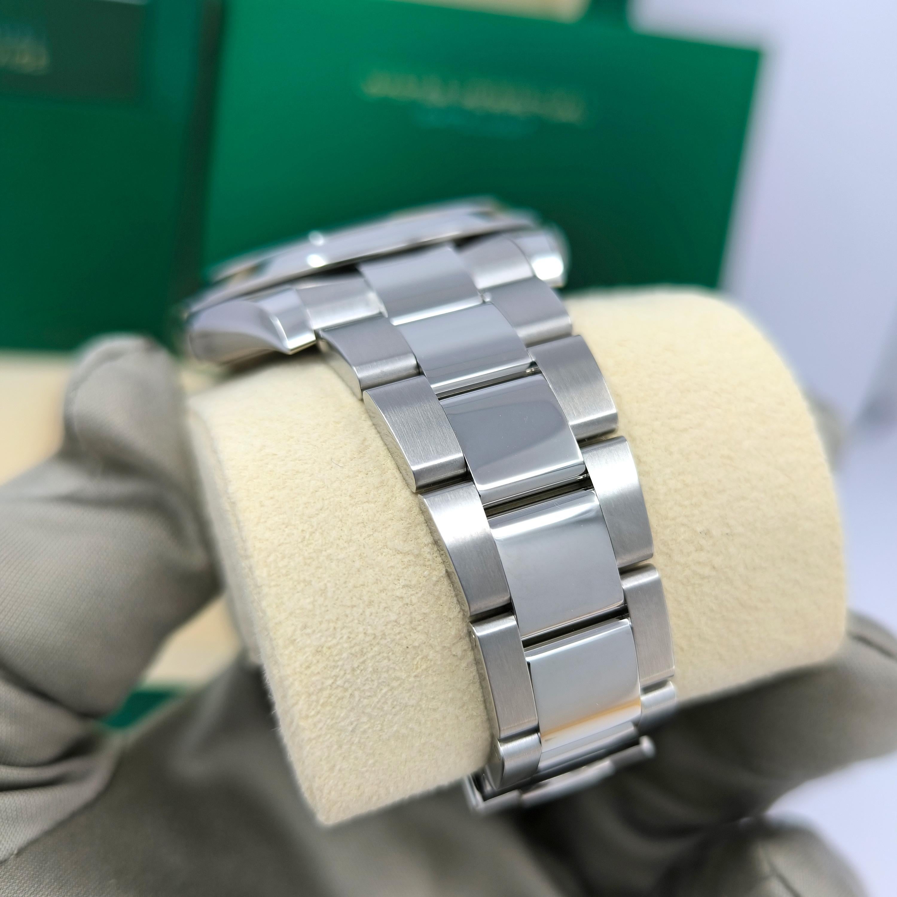 Rolex Datejust 41 Green Oyster Reference# 126300, Jeu complet, 2025 en vente 9
