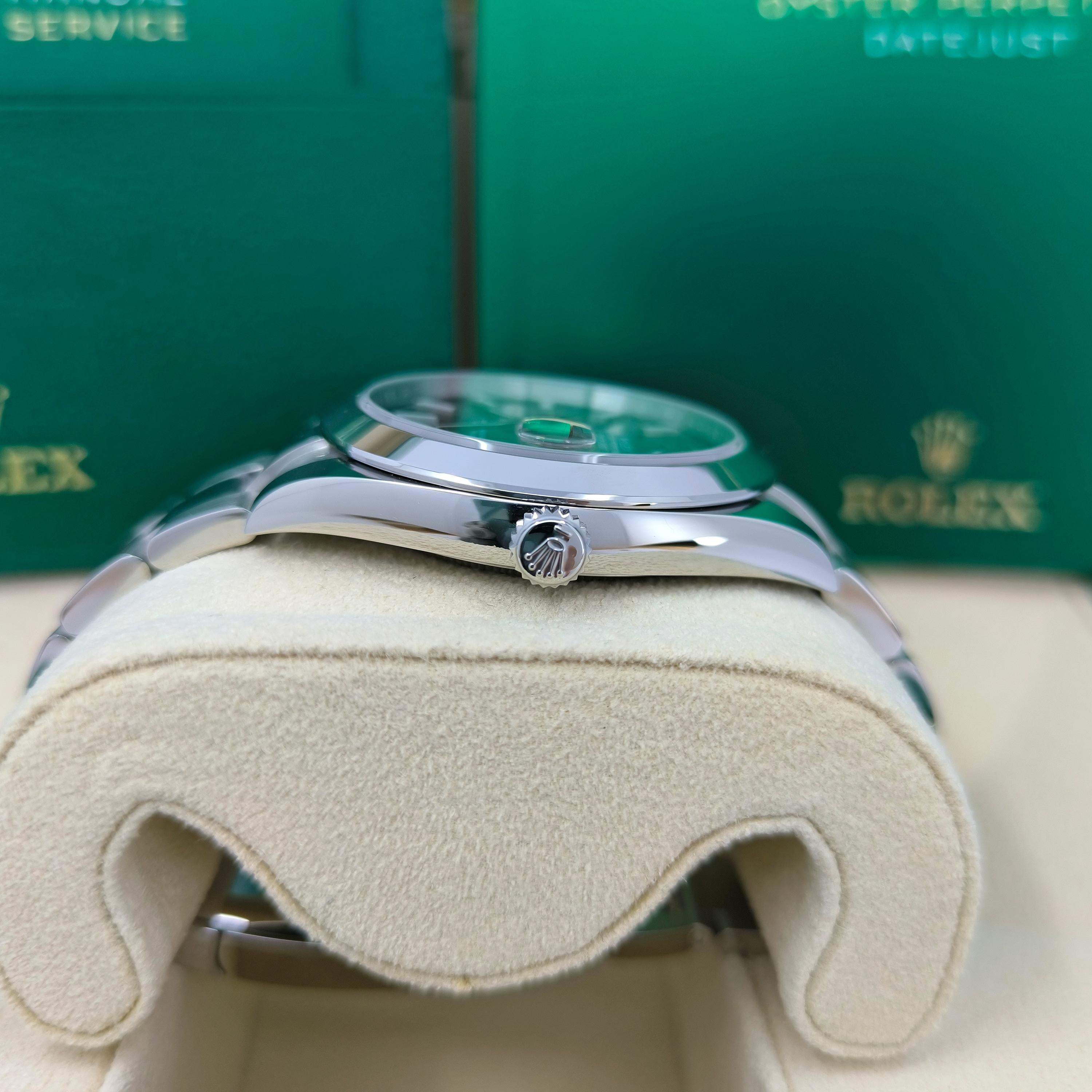 Rolex Datejust 41 Green Oyster Reference# 126300, Jeu complet, 2025 en vente 3