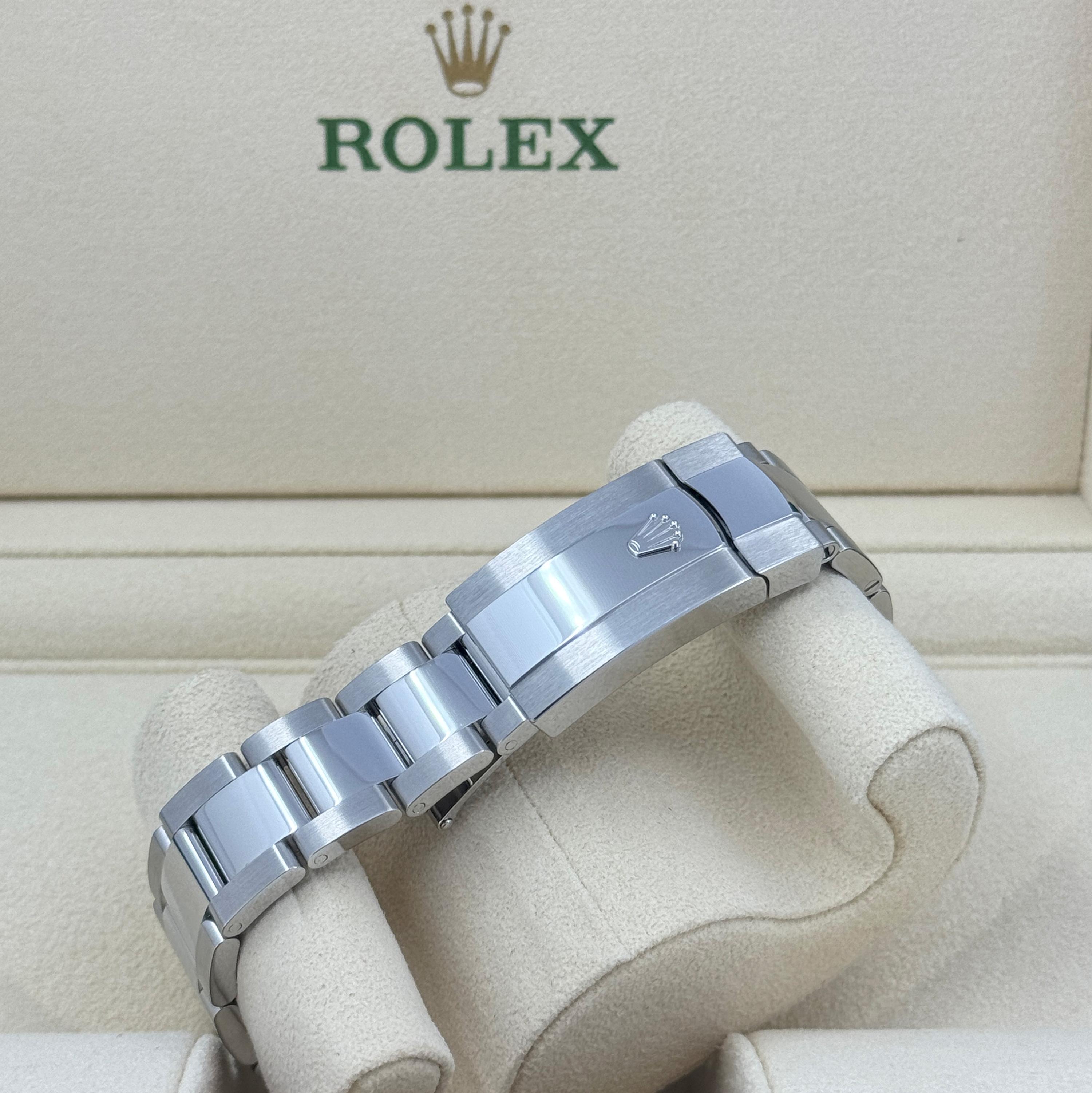 Ungetragene Rolex Datejust 41 Grün Oyster Reference# 126334, Komplettset, 2025 im Angebot 7