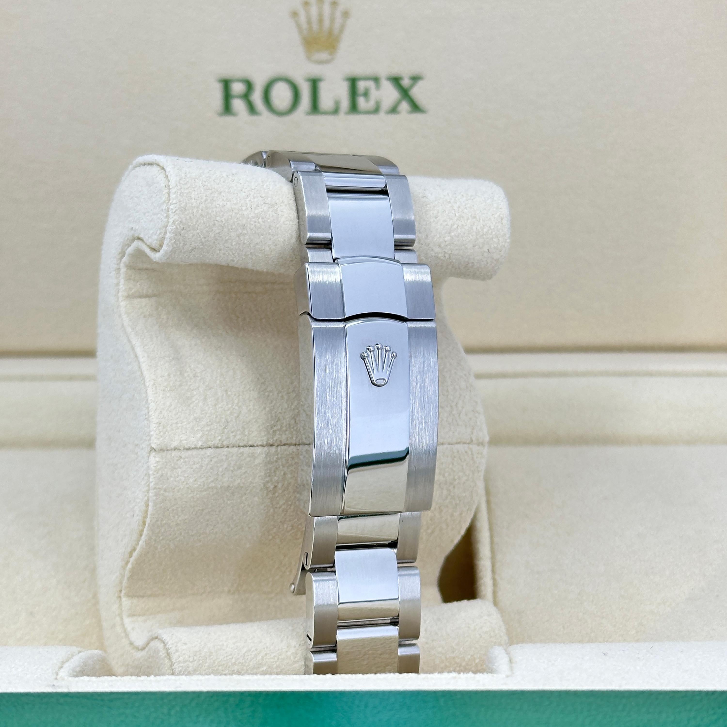 Rolex Datejust 41 Gris Oyster Sin Usar Referencia# 126300, Juego completo, 2025 en venta 5
