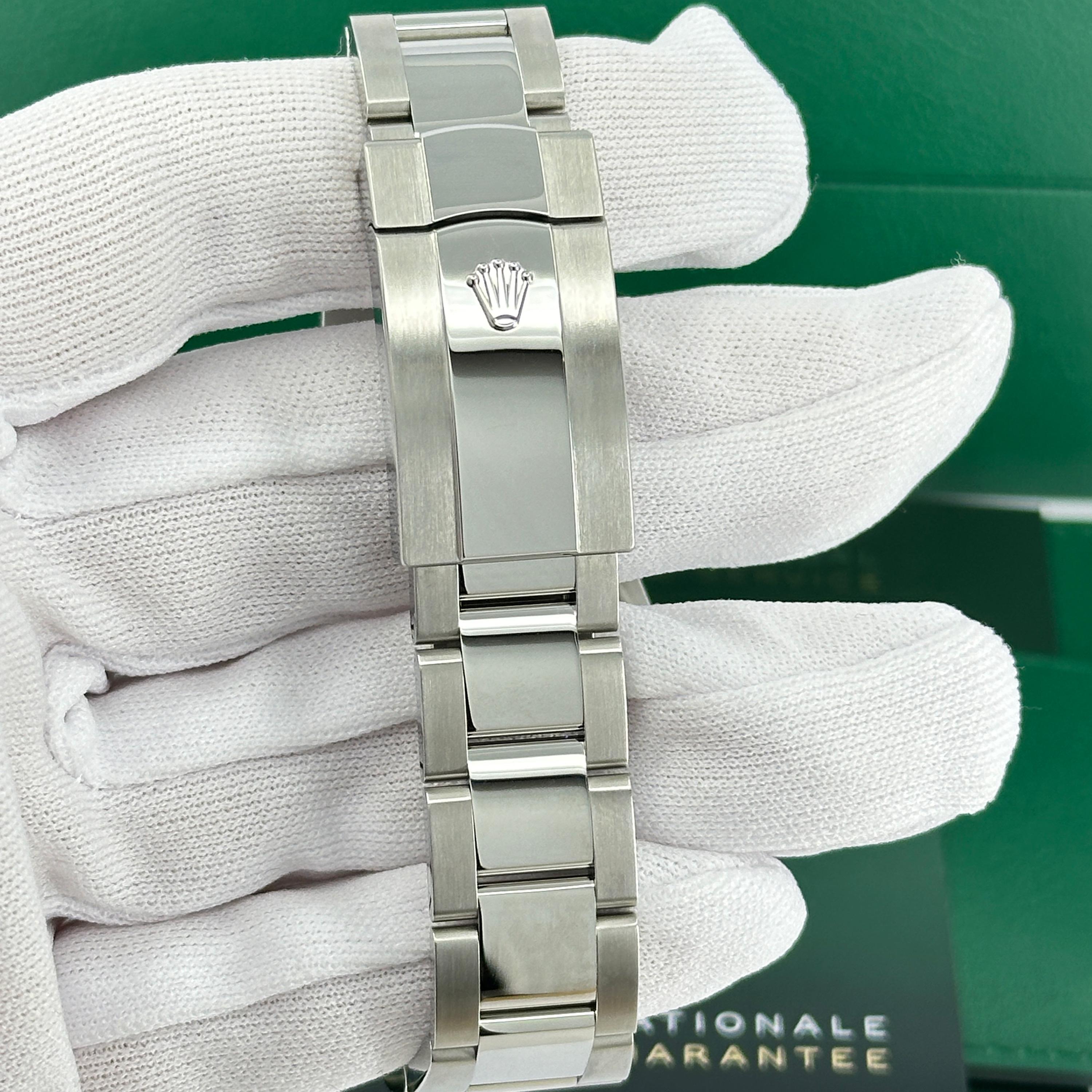 Rolex Datejust 41 Oyster de plata sin usar Referencia# 126300, Juego completo, 2025 en venta 11
