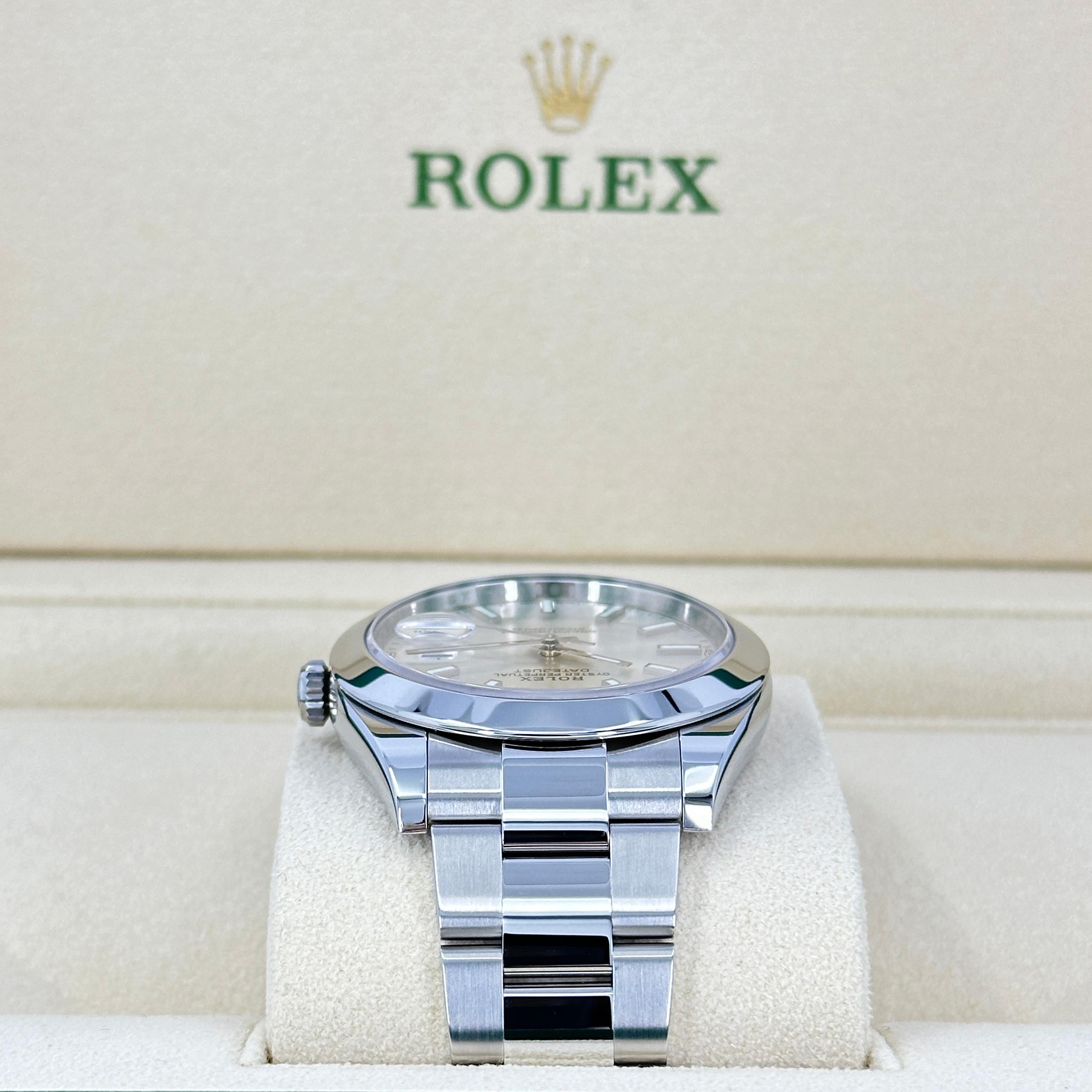 Rolex Datejust 41 Oyster de plata sin usar Referencia# 126300, Juego completo, 2025 en venta 1
