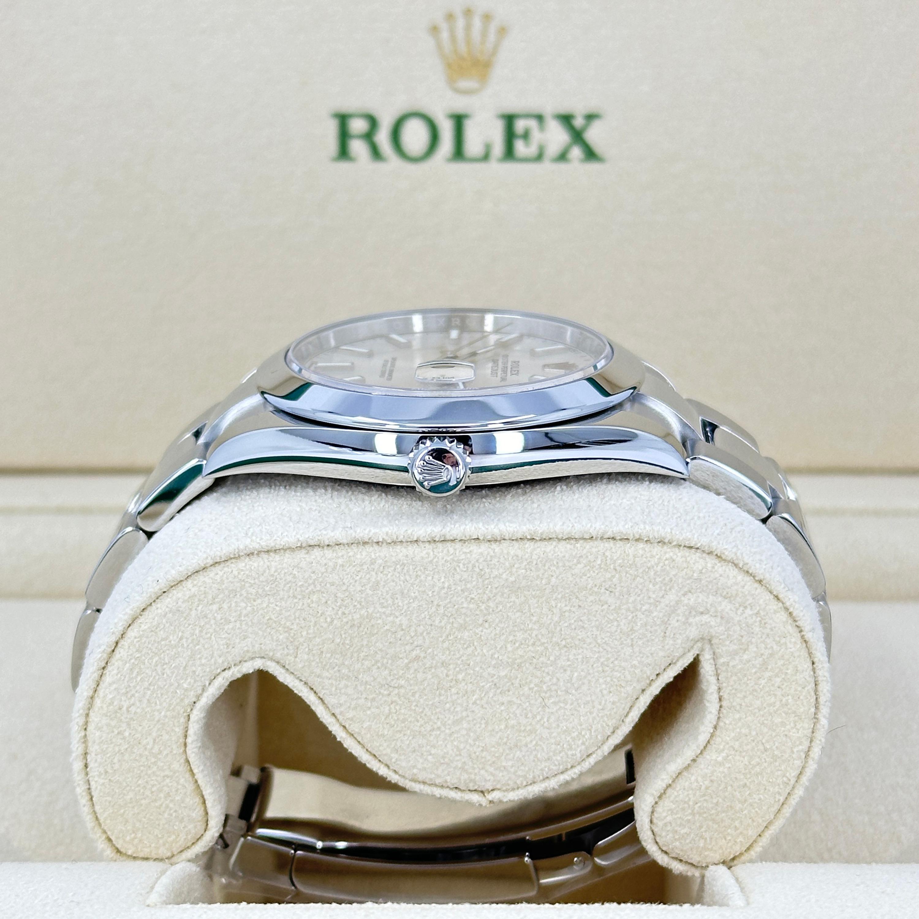 Rolex Datejust 41 Oyster de plata sin usar Referencia# 126300, Juego completo, 2025 en venta 2
