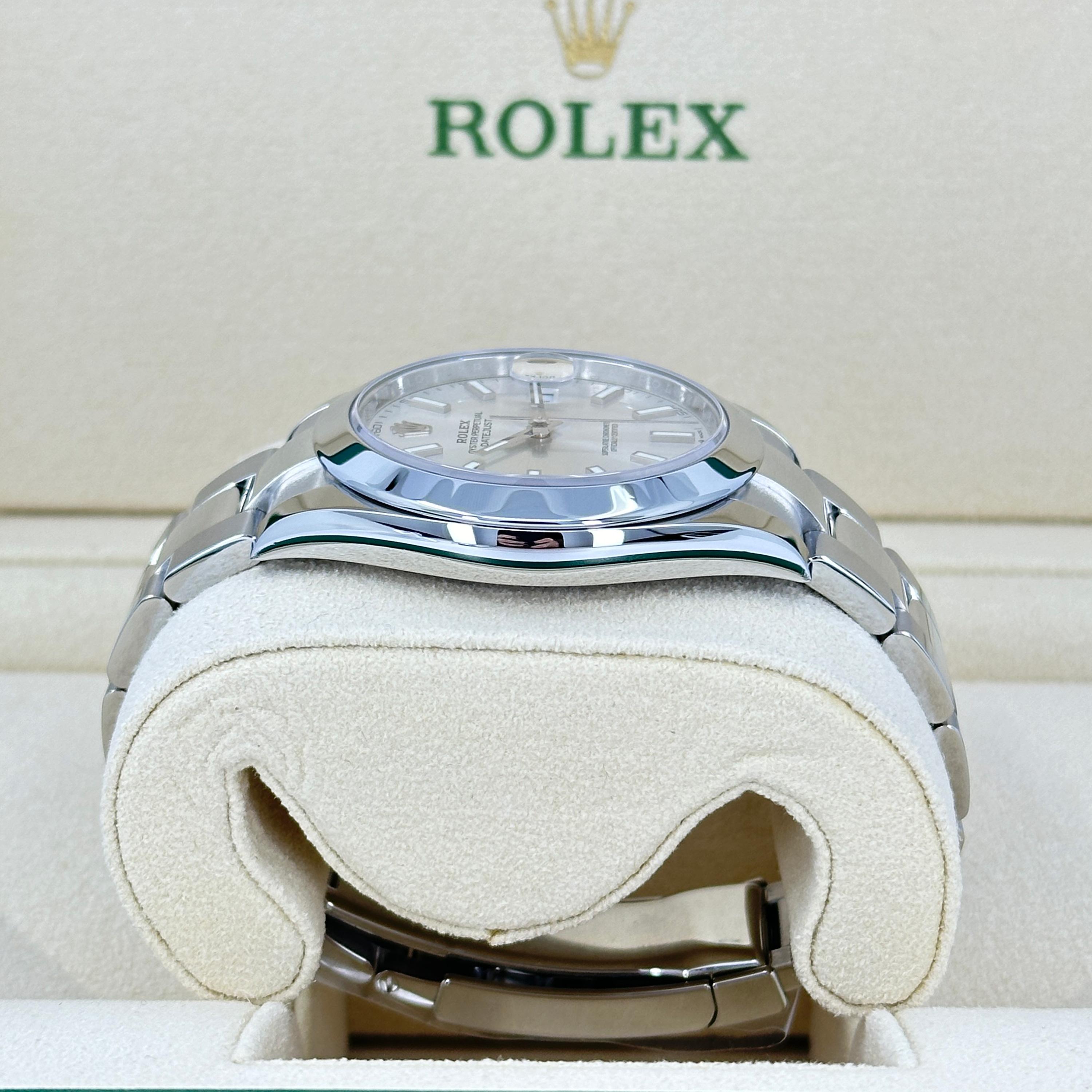 Rolex Datejust 41 Oyster de plata sin usar Referencia# 126300, Juego completo, 2025 en venta 3